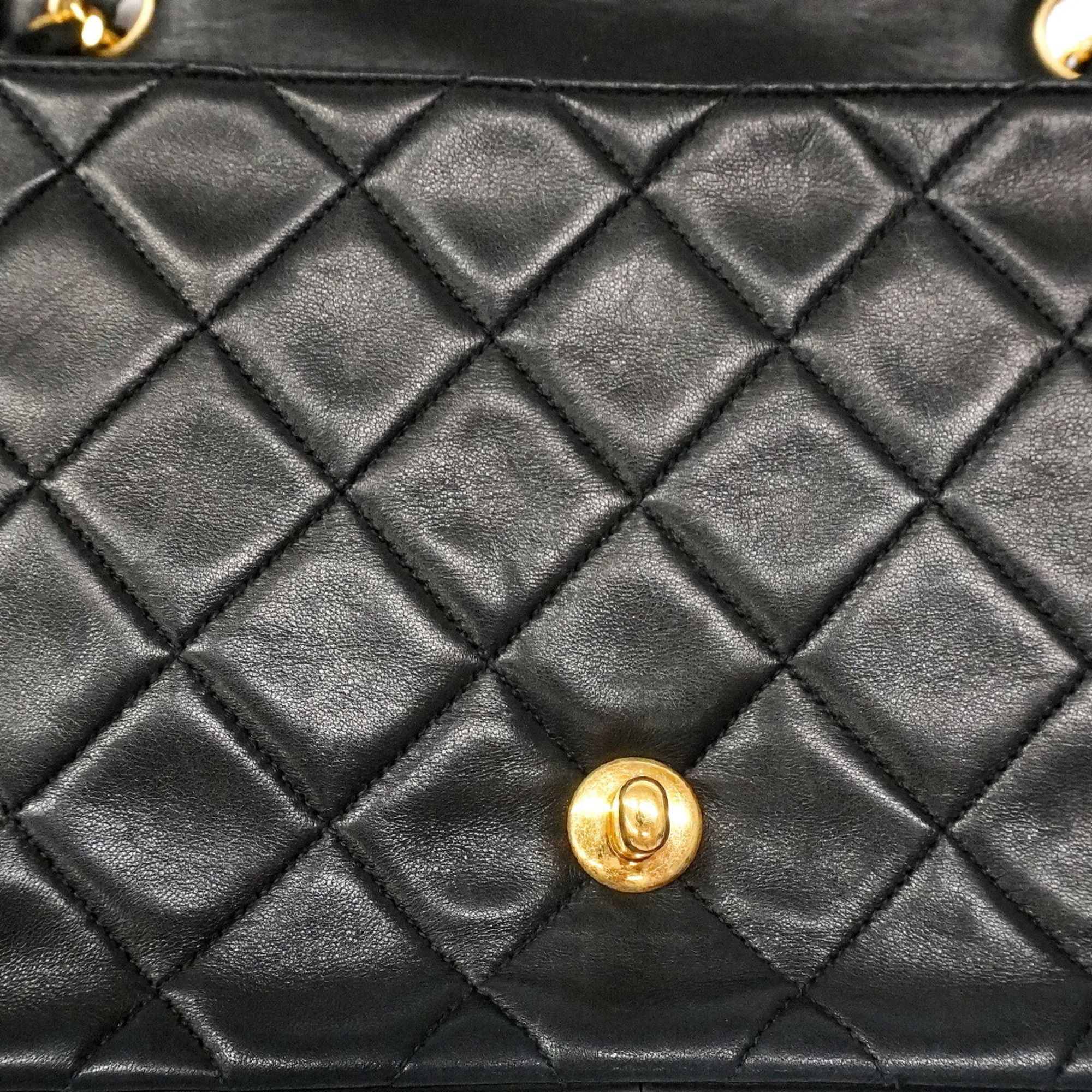 Leather Shoulder Bag (Pre-Owned) - Chanel - Modalova