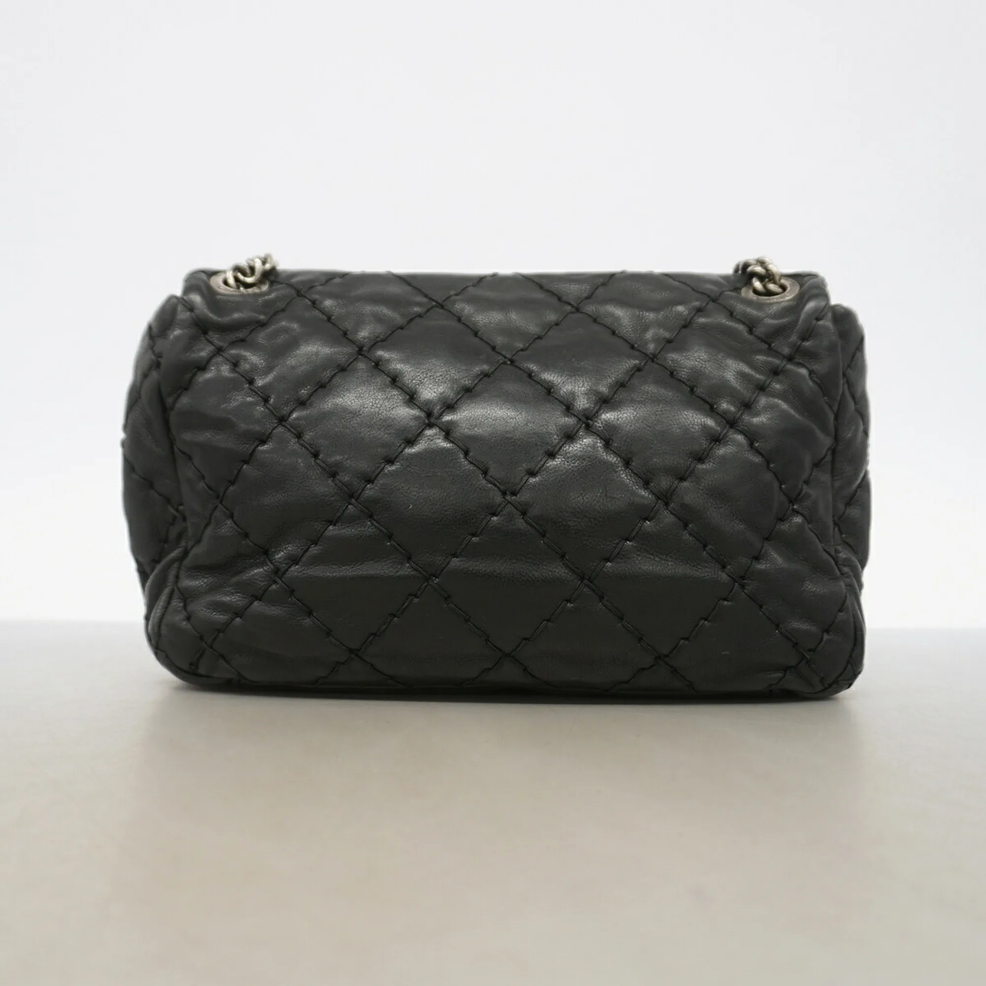 Leather Shoulder Bag (Pre-Owned) - Chanel - Modalova