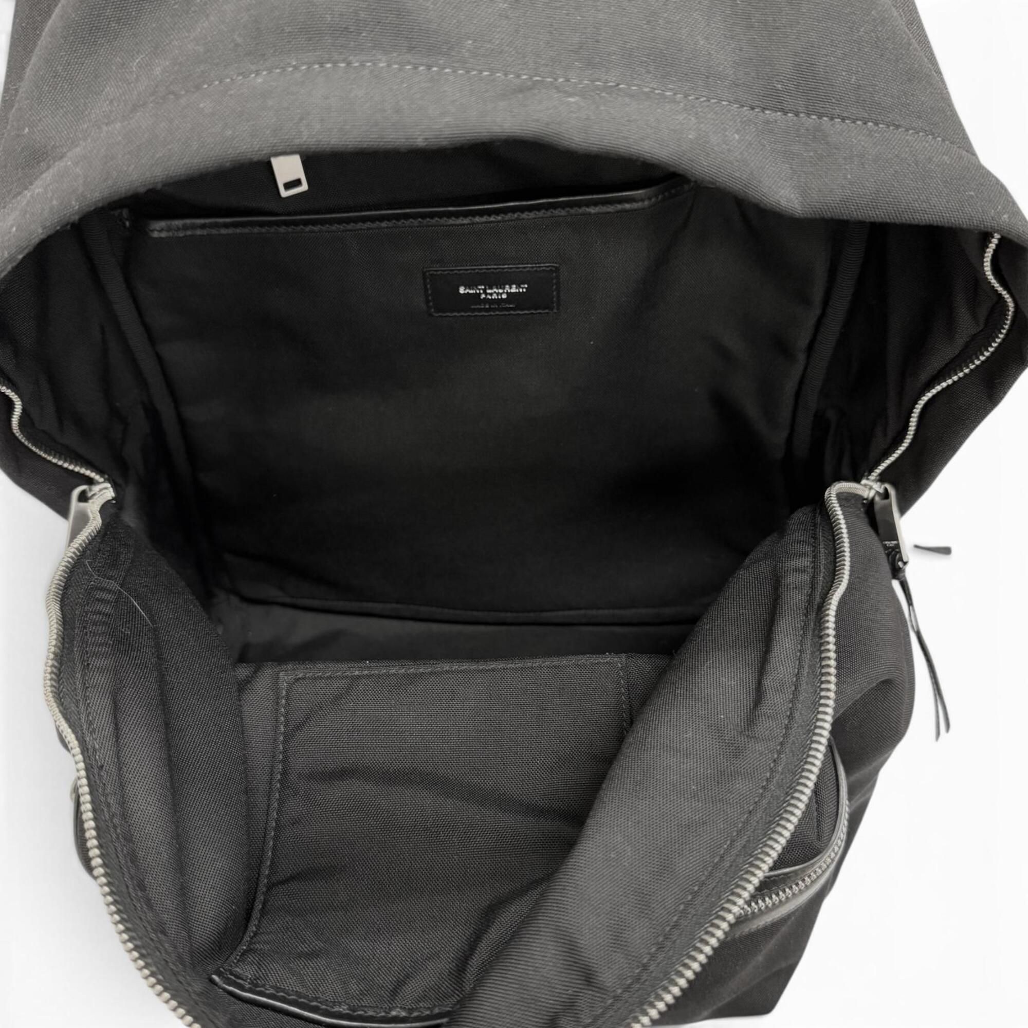 Canvas Leather Backpack (Pre-Owned) - Saint Laurent - Modalova