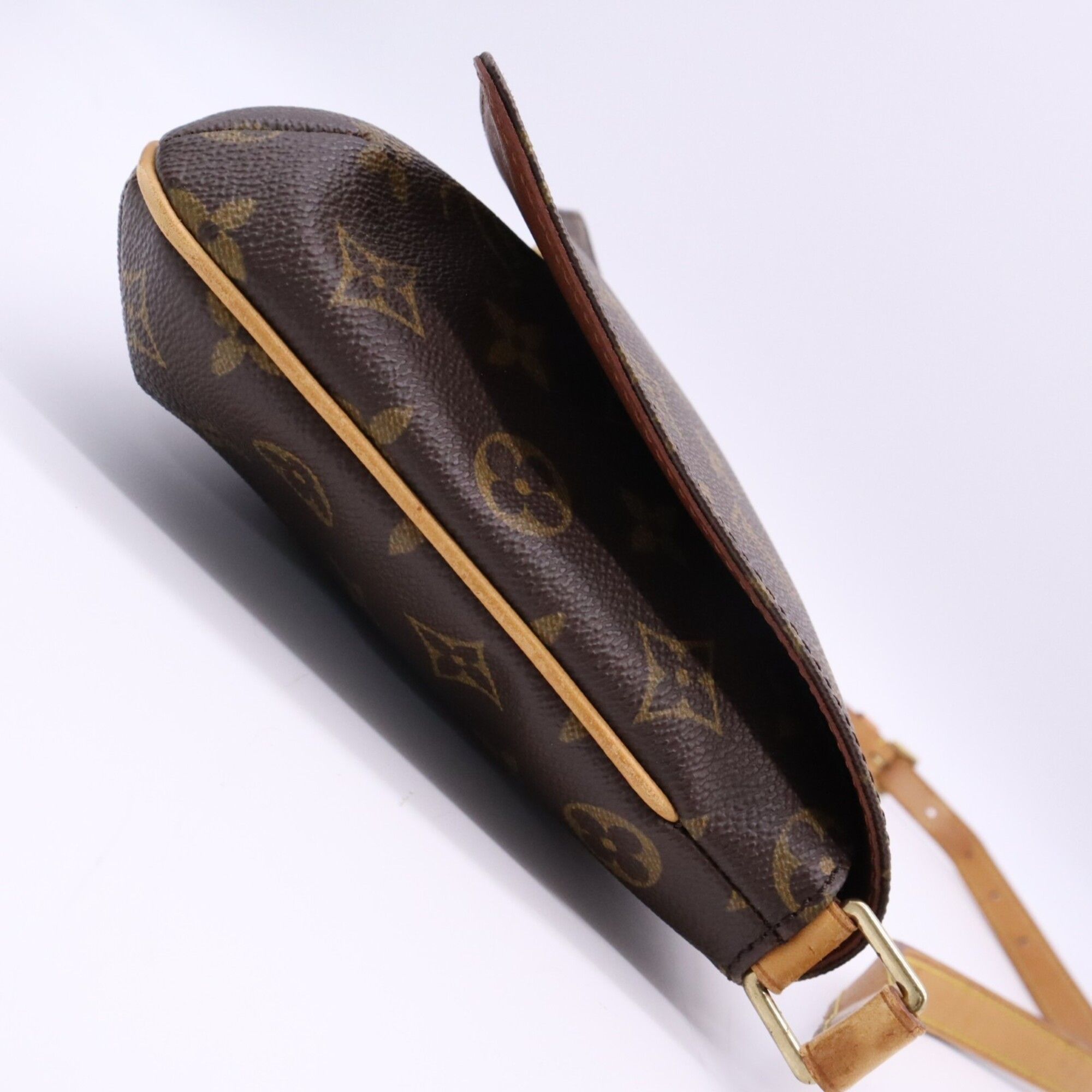 Coated Canvas Leather Shoulder Bag (Pre-Owned) - Louis Vuitton - Modalova