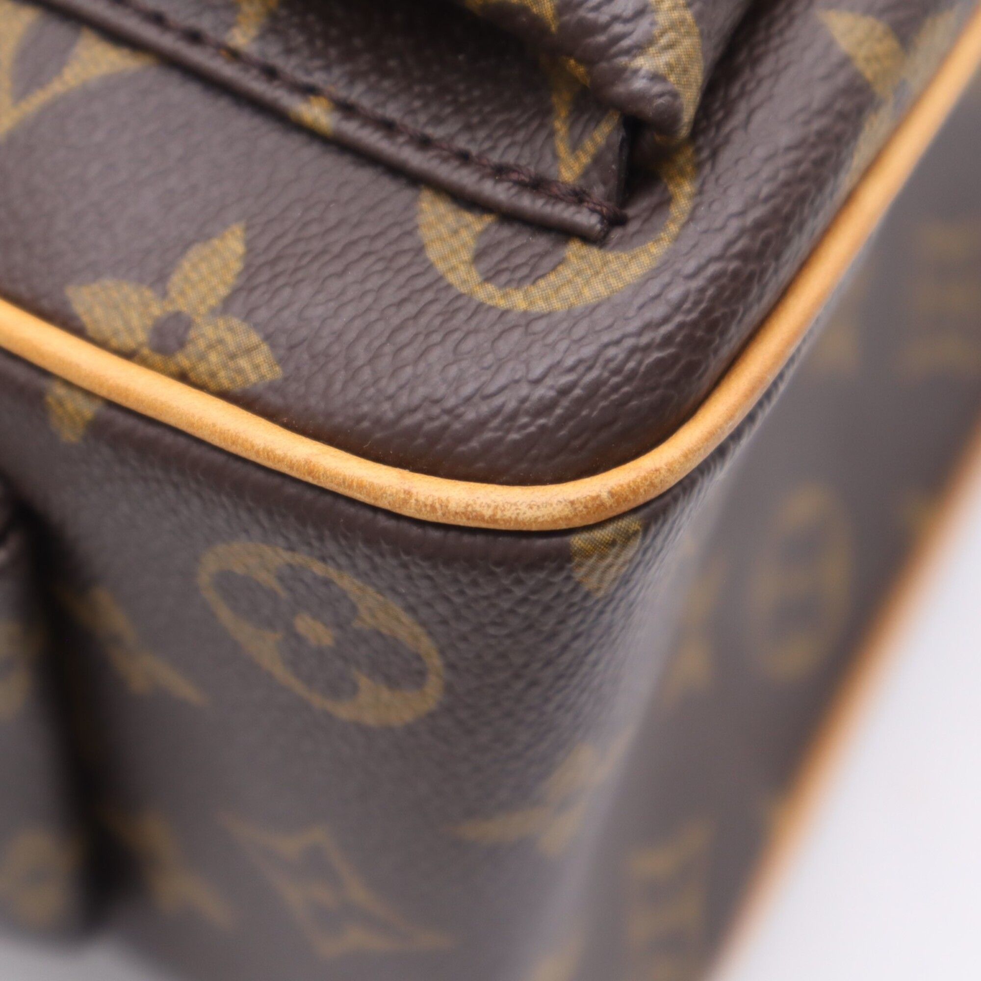 Coated Canvas Leather Handbag (Pre-Owned) - Louis Vuitton - Modalova