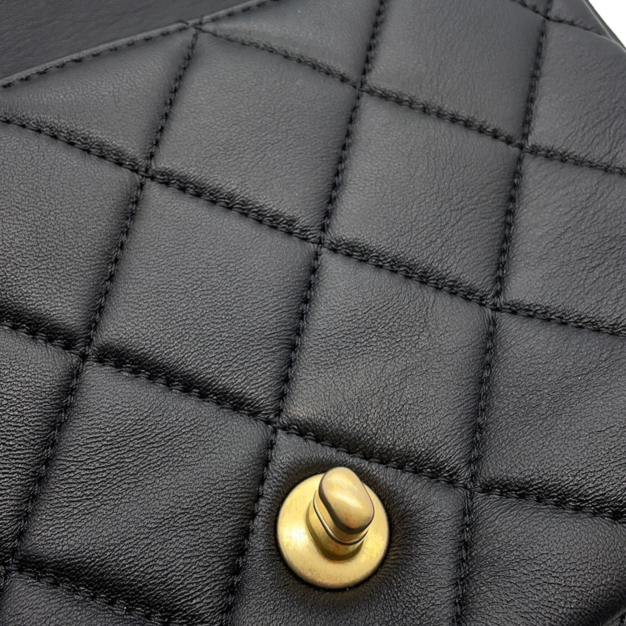 Matelasse Leather Handbag Shoulder Bag (Pre-Owned) - Chanel - Modalova
