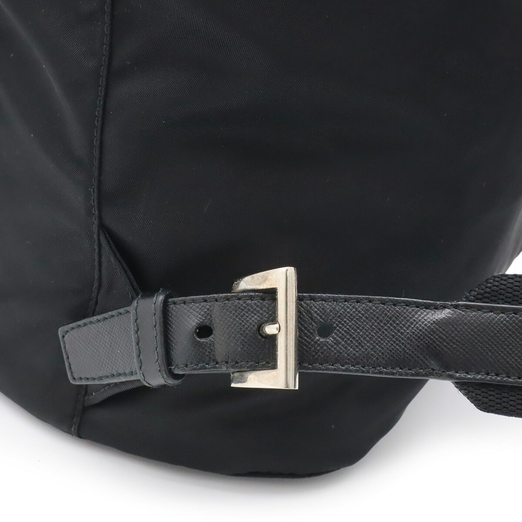 Nylon Leather Backpack (Pre-Owned) - Prada - Modalova