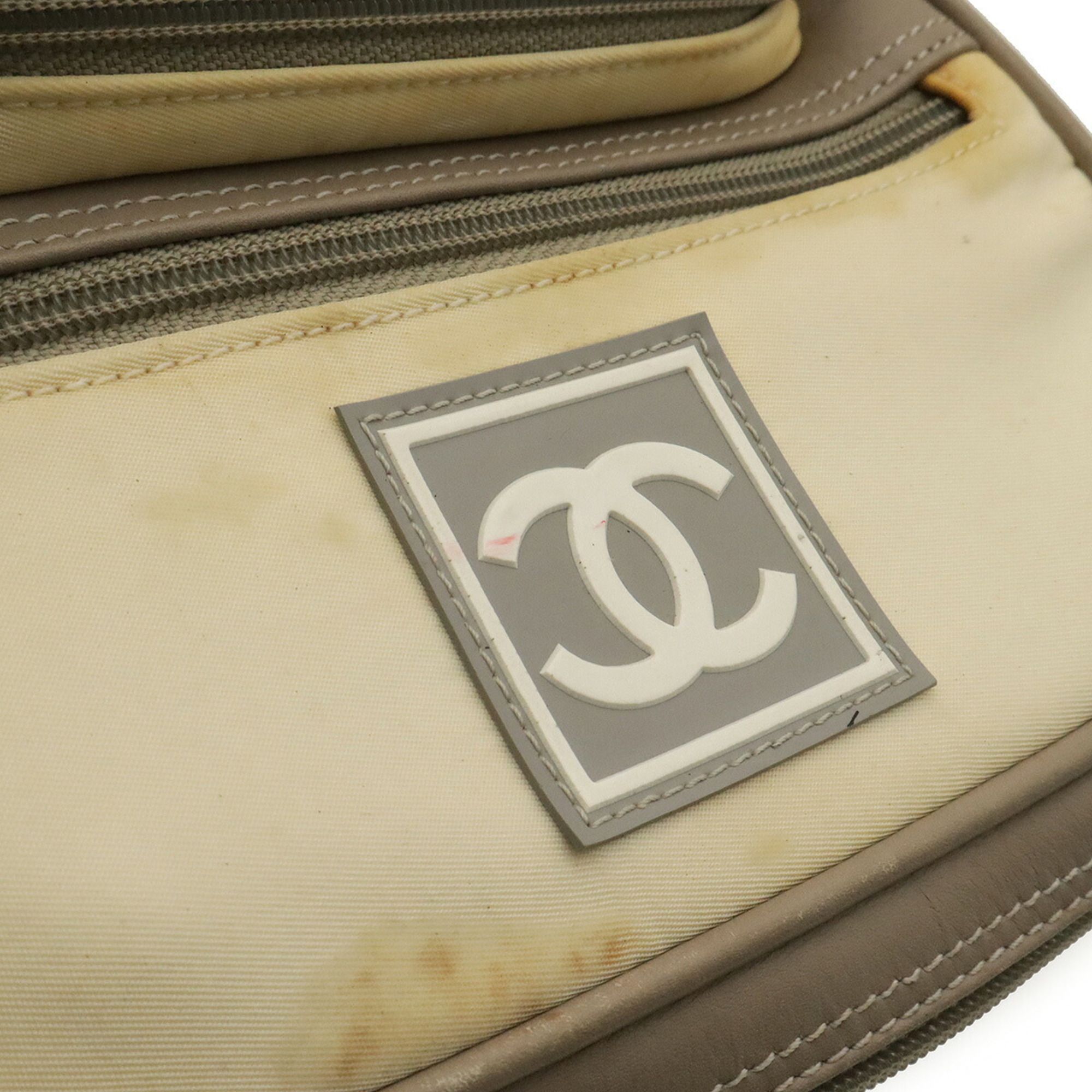 Nylon Leather Backpack (Pre-Owned) - Chanel - Modalova