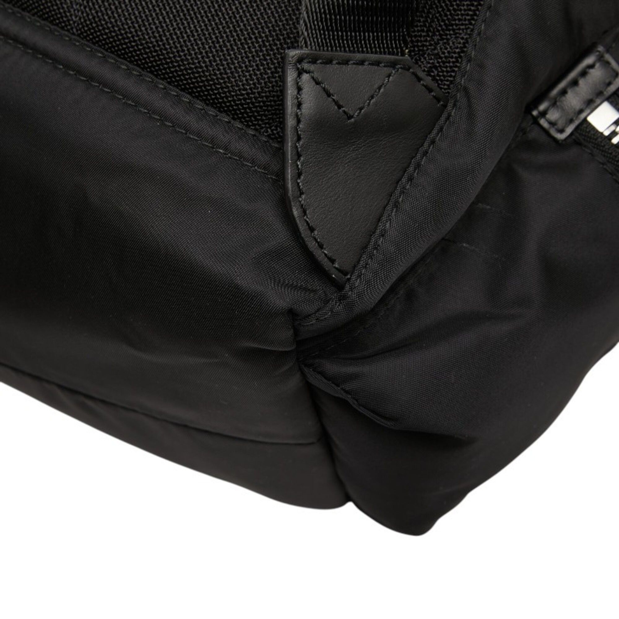 Nylon Leather Backpack (Pre-Owned) - Burberry - Modalova