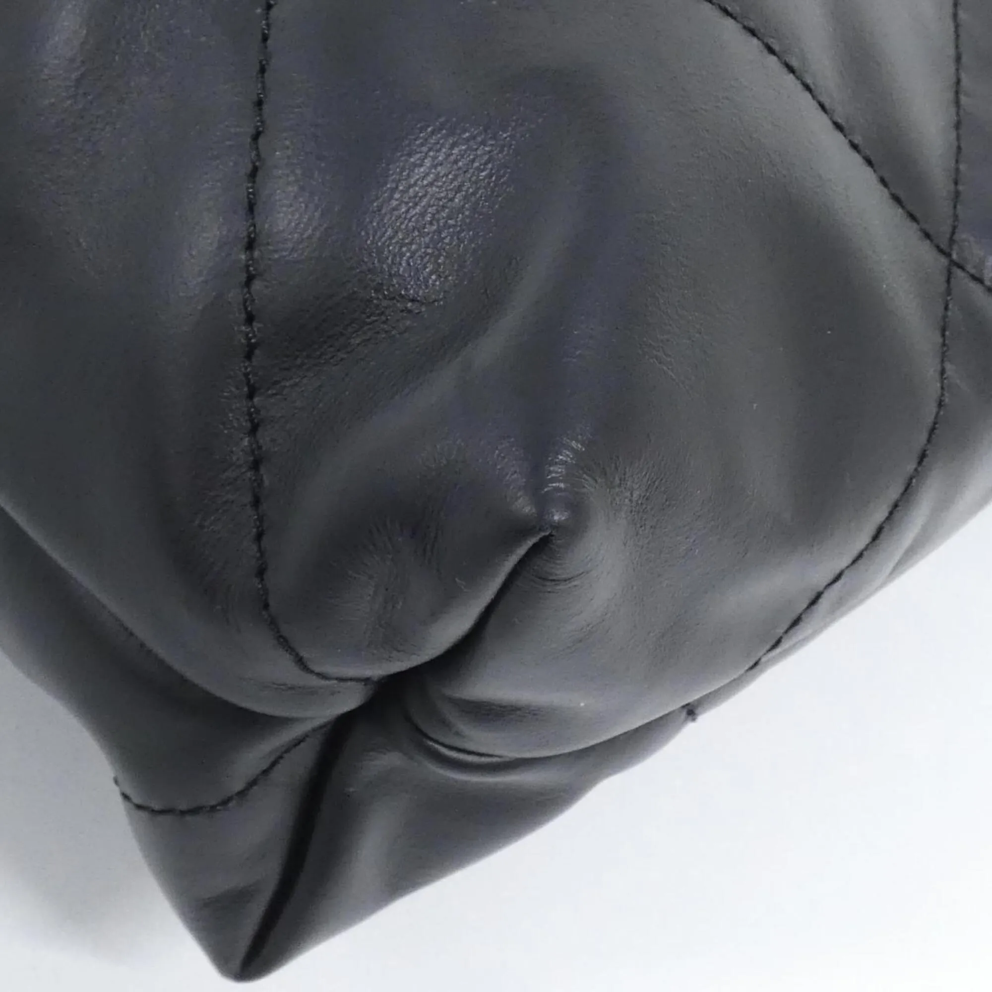 Leather Pouch Shoulder Bag (Pre-Owned) - Chanel - Modalova