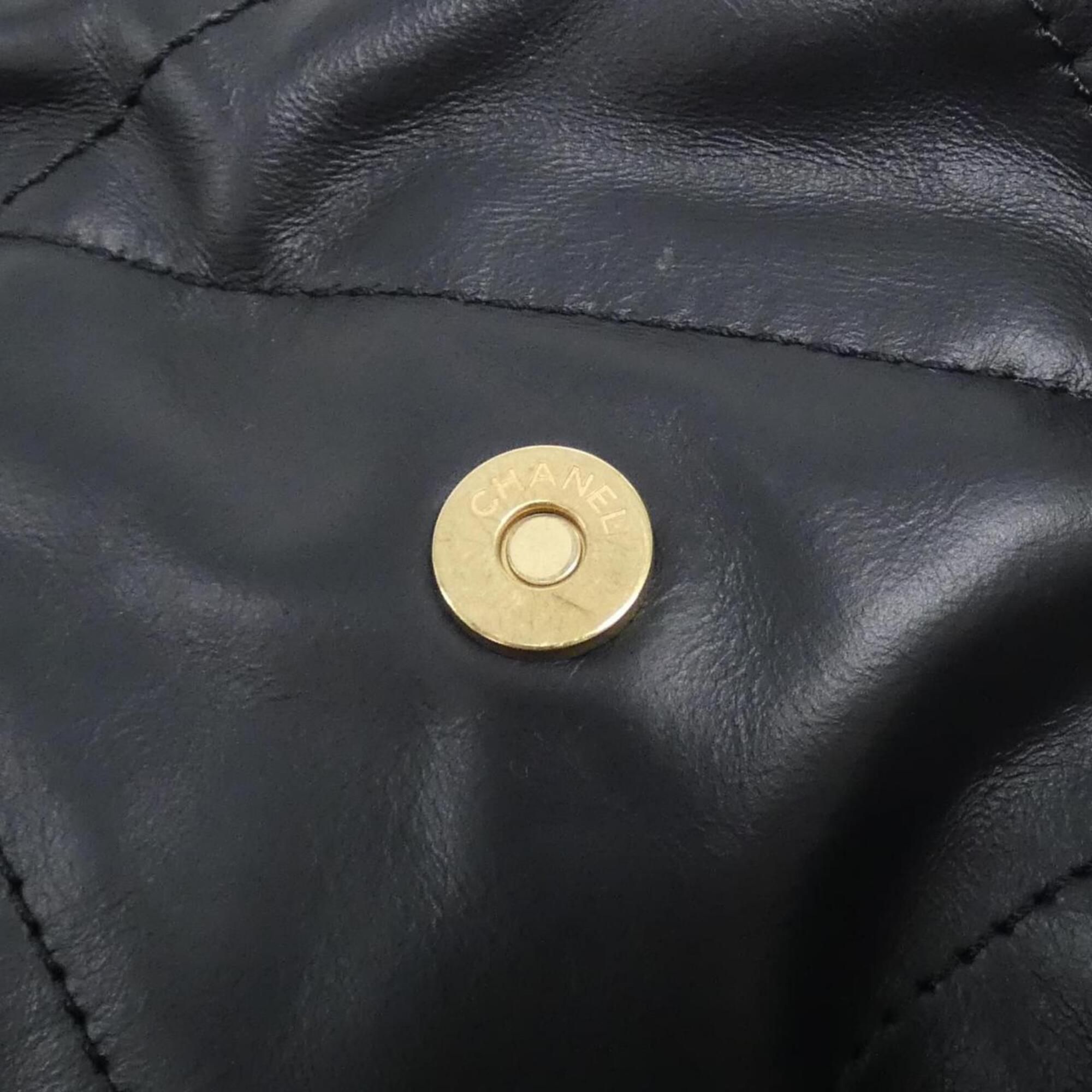 Leather Pouch Shoulder Bag (Pre-Owned) - Chanel - Modalova