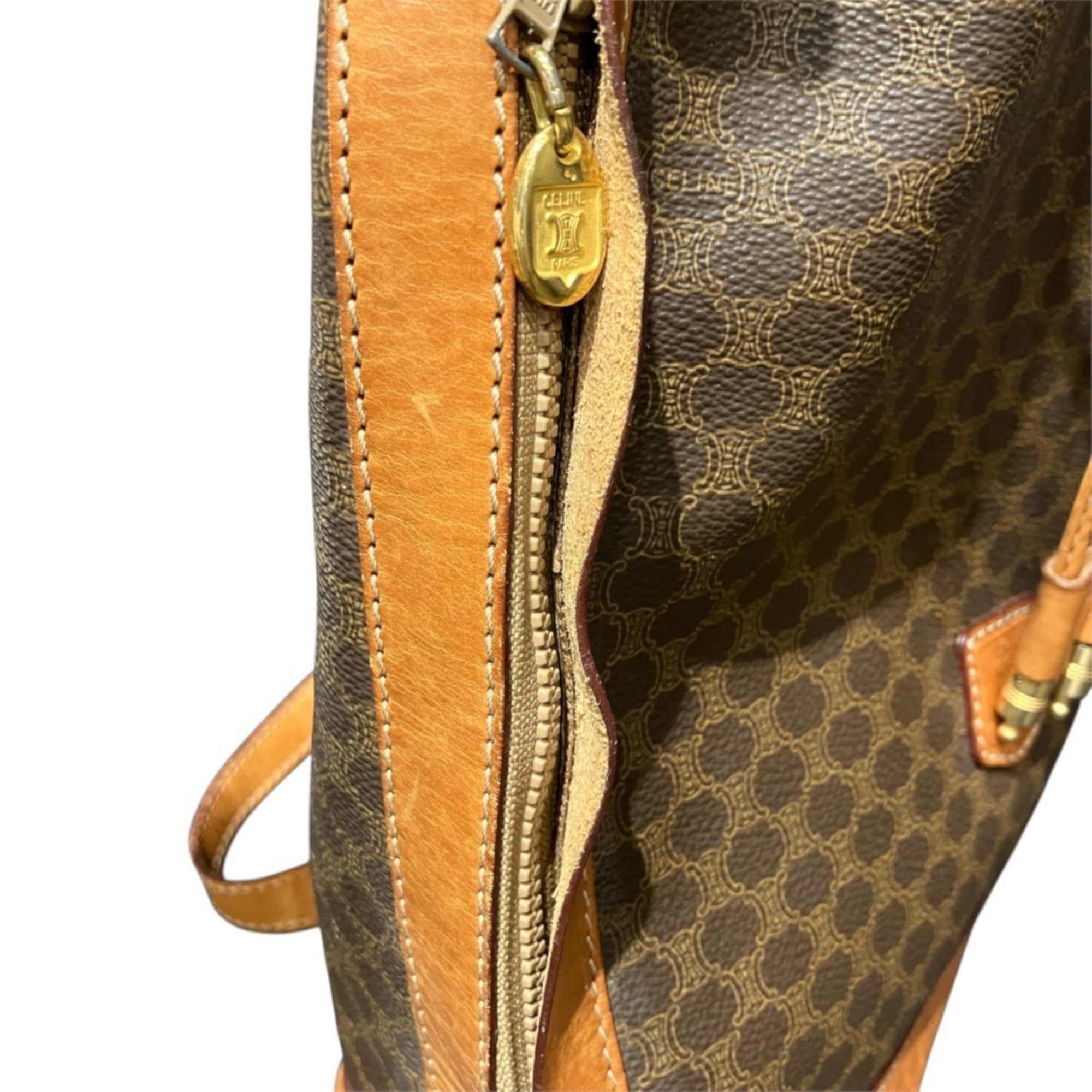 Macadam Leather Shoulder Bag (Pre-Owned) - Celine - Modalova