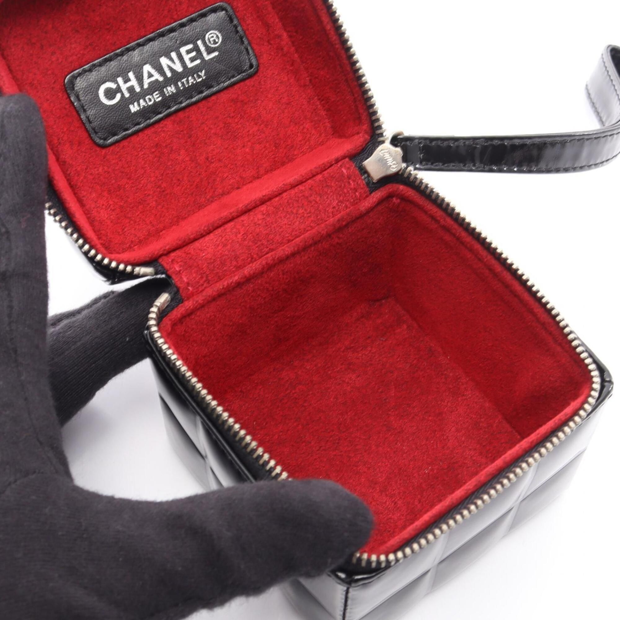 Chocolate Bar Patent Leather Handbag (Pre-Owned) - Chanel - Modalova