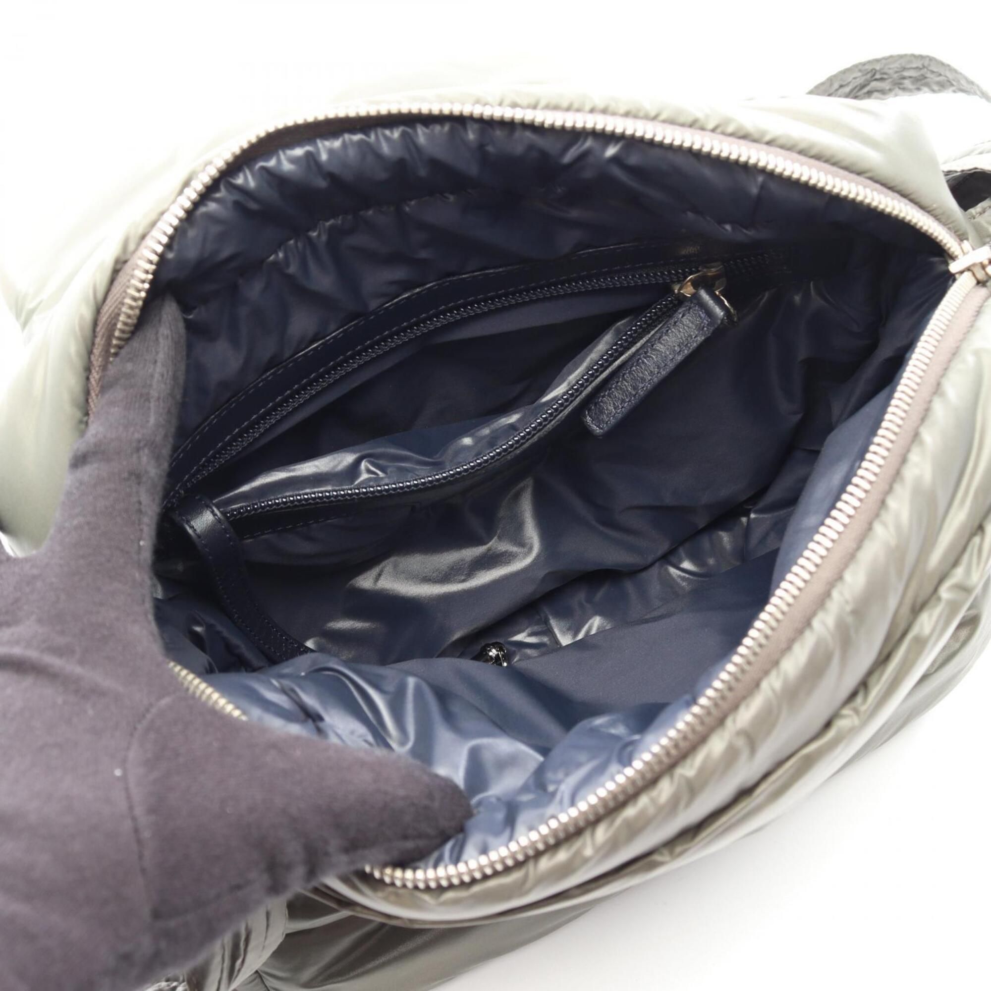 Nylon Leather Handbag Shoulder Bag (Pre-Owned) - Chanel - Modalova