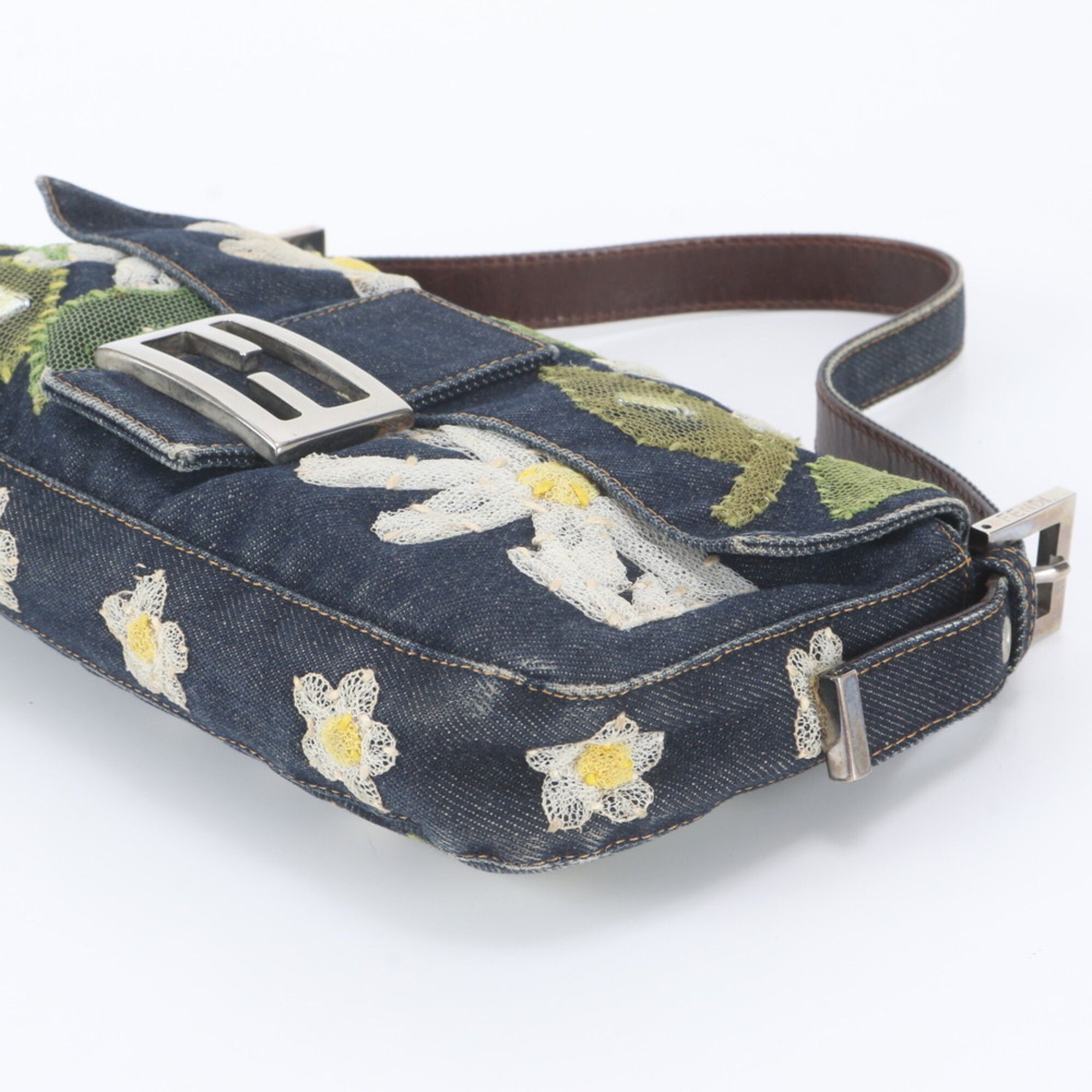 Leather Canvas Shoulder Bag (Pre-Owned) - Fendi - Modalova