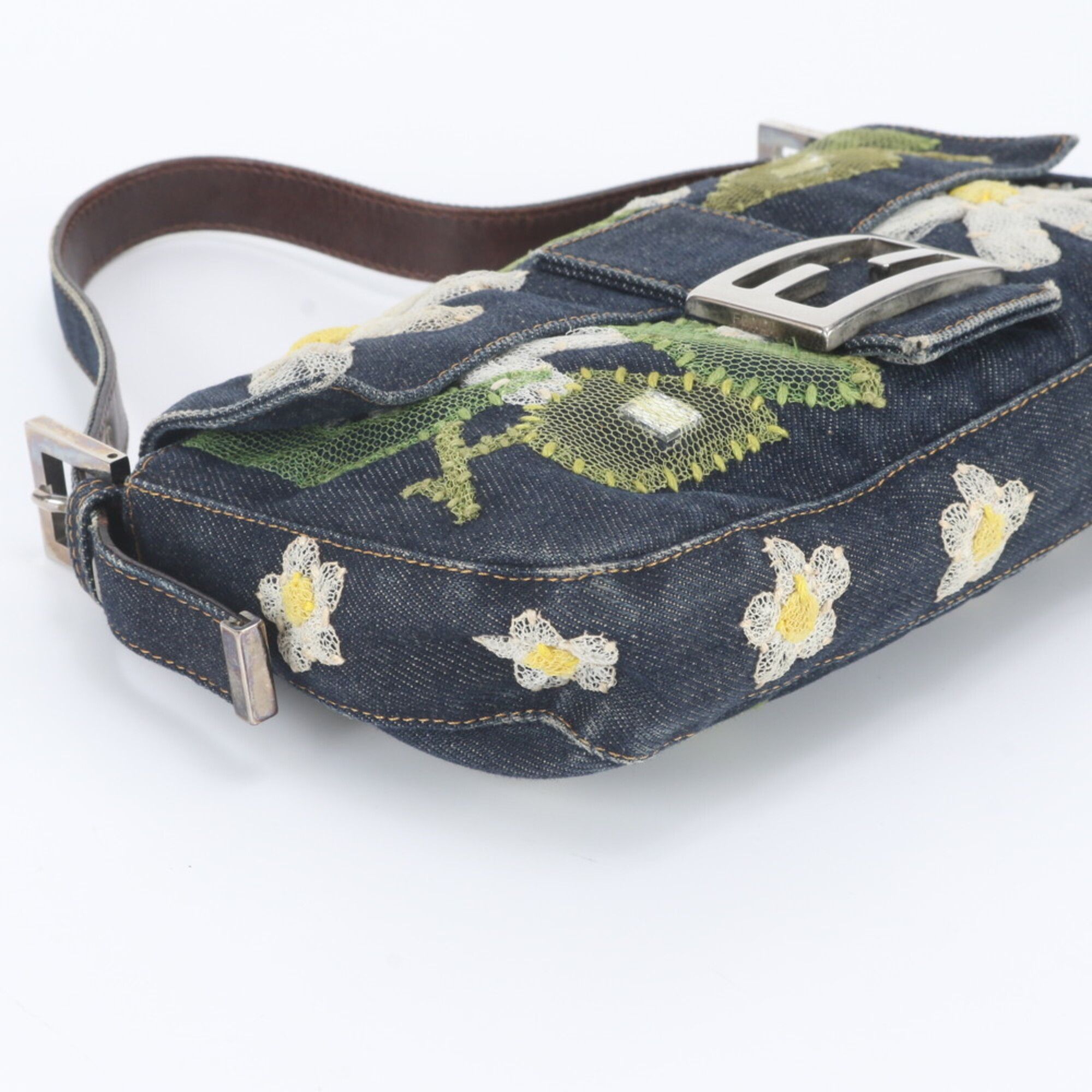 Leather Canvas Shoulder Bag (Pre-Owned) - Fendi - Modalova