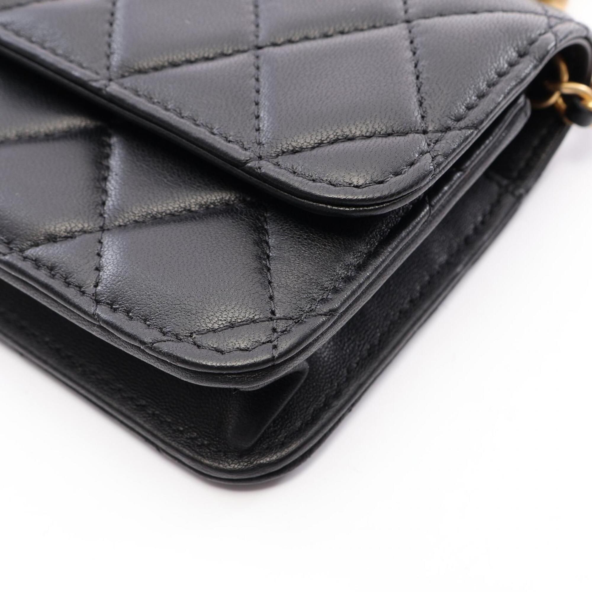 Leather Shoulder Bag (Pre-Owned) - Chanel - Modalova