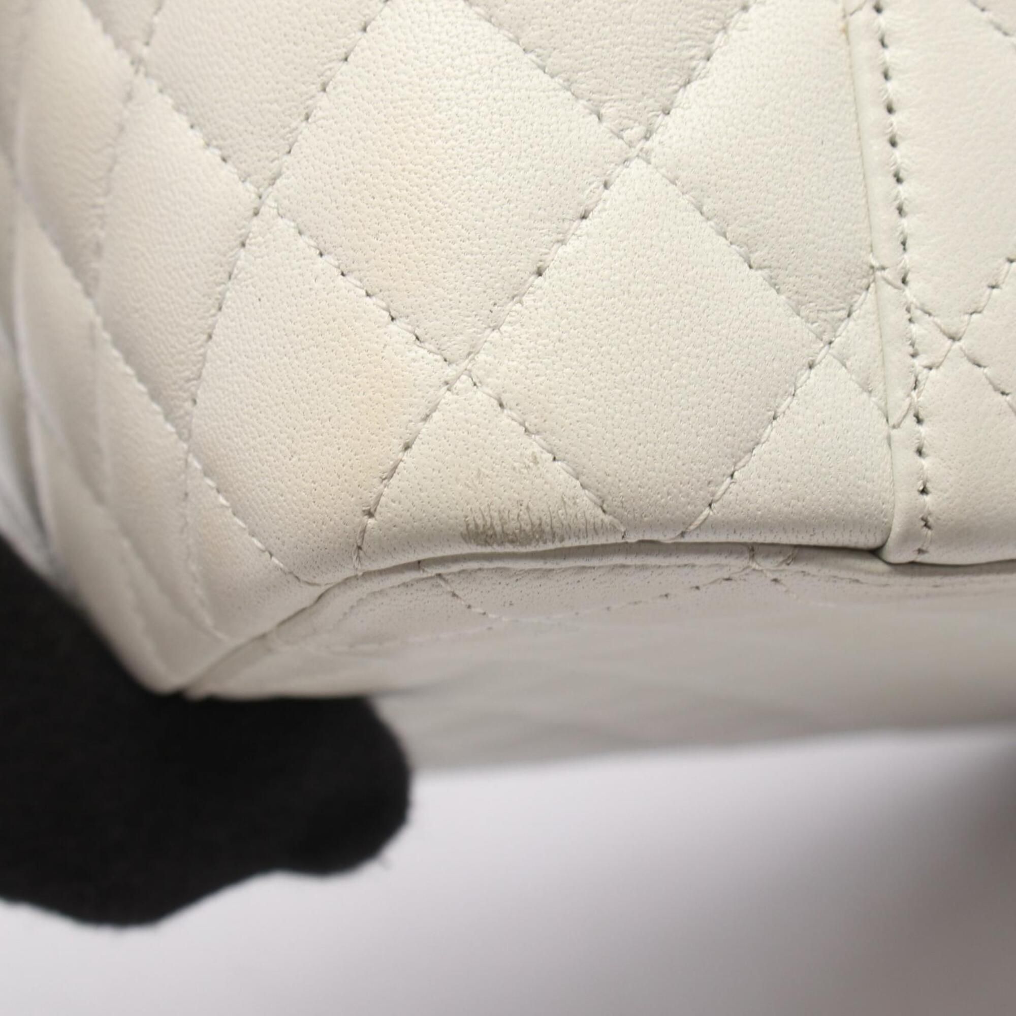 Leather Shoulder Bag Vanity Bag (Pre-Owned) - Chanel - Modalova