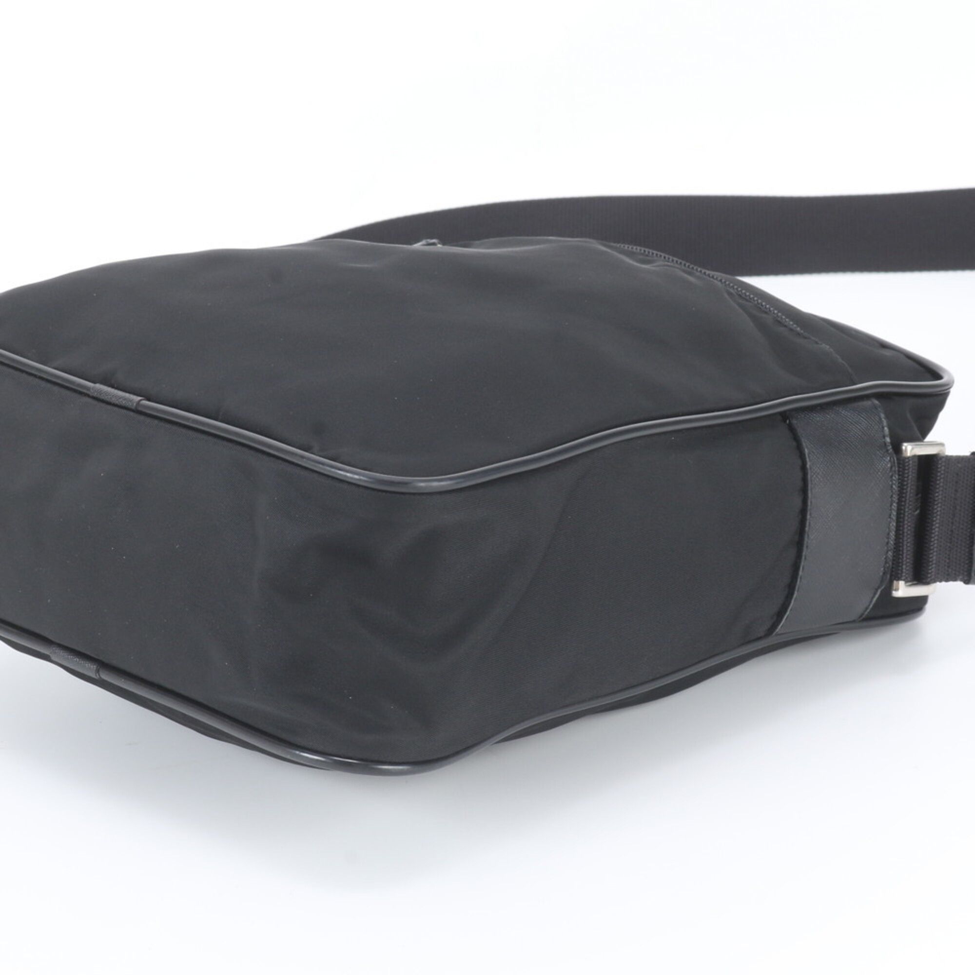 Leather Nylon Shoulder Bag (Pre-Owned) - Prada - Modalova