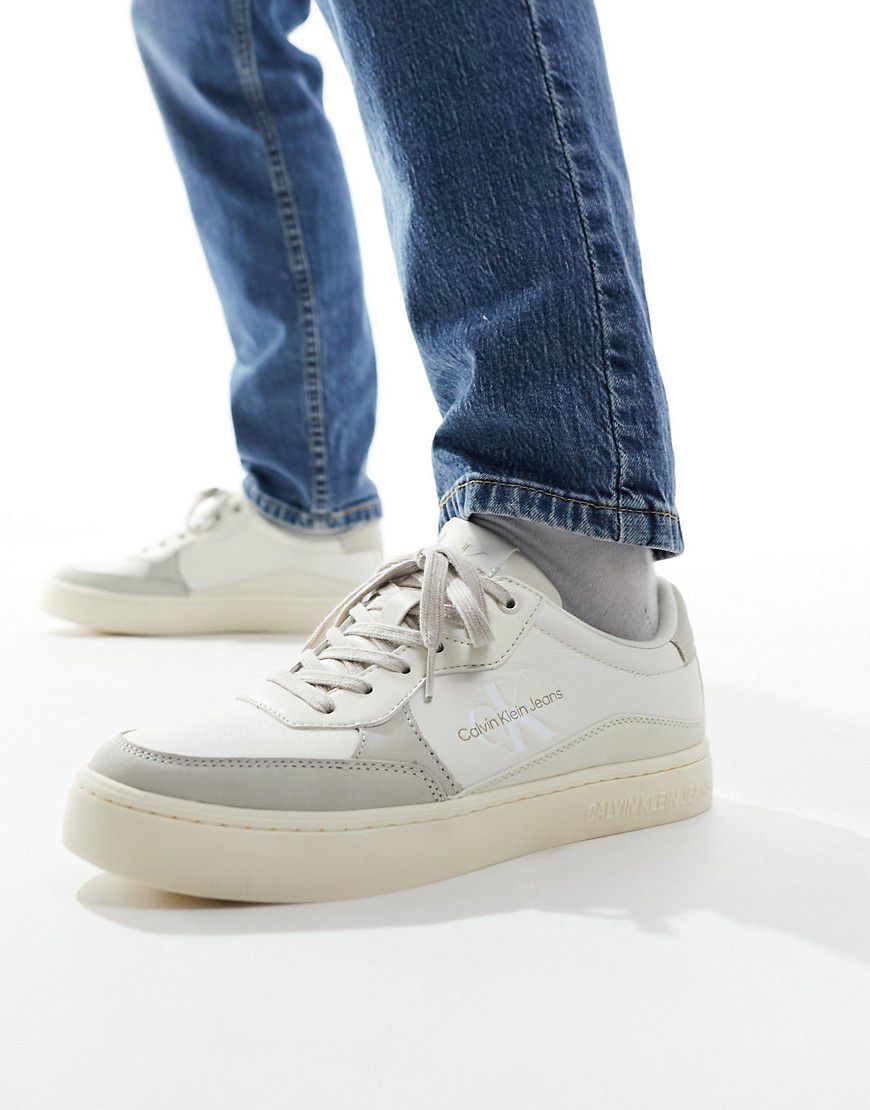 Sneakers basse in pelle bianche con suola avvolgente - Calvin Klein Jeans - Modalova