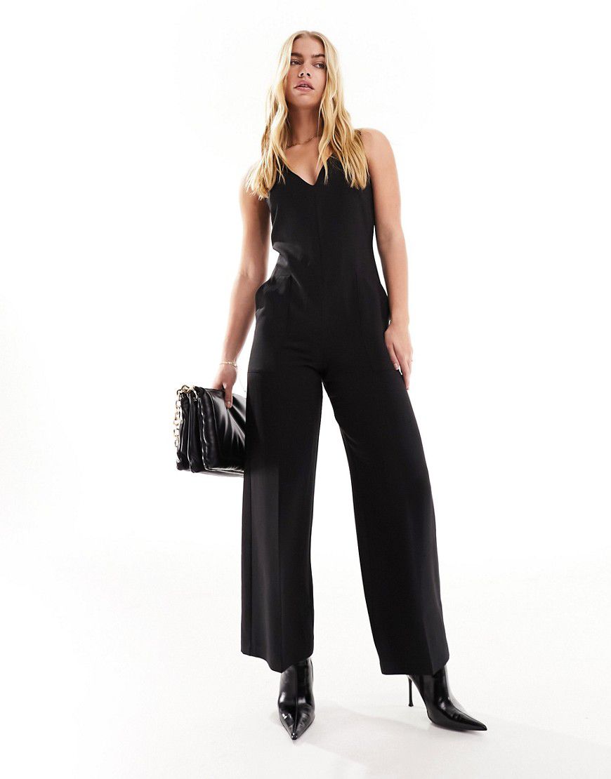 Tuta jumpsuit sartoriale stile scamiciato nera con tasche - Closet London - Modalova
