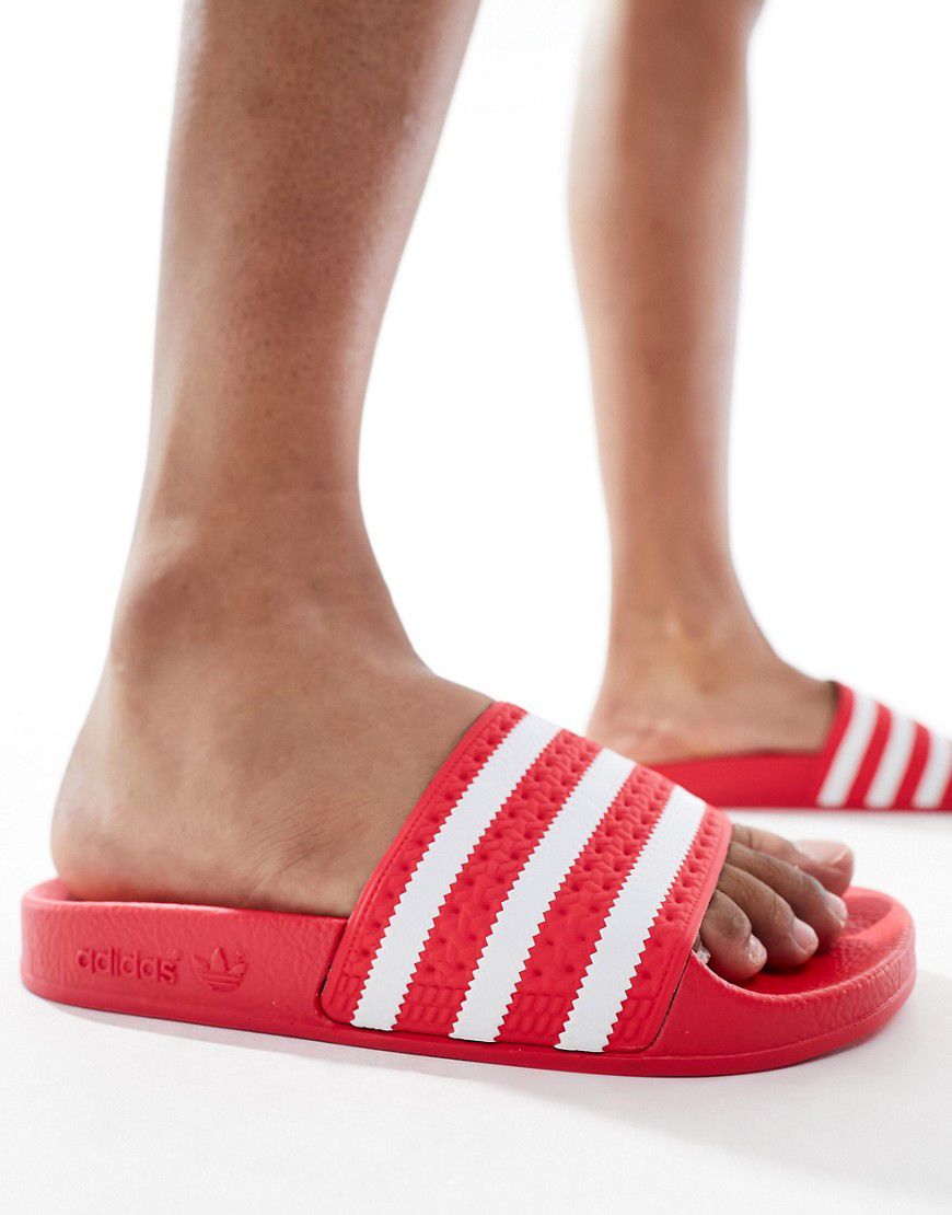 Adilette - Sliders rosso corallo - adidas Originals - Modalova