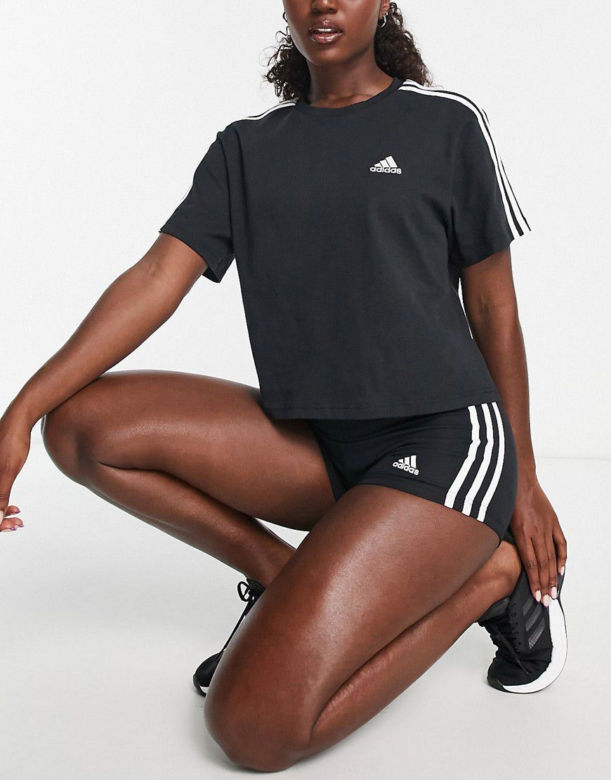 Adidas - Sportswear Essentials - T-shirt nera - adidas performance - Modalova