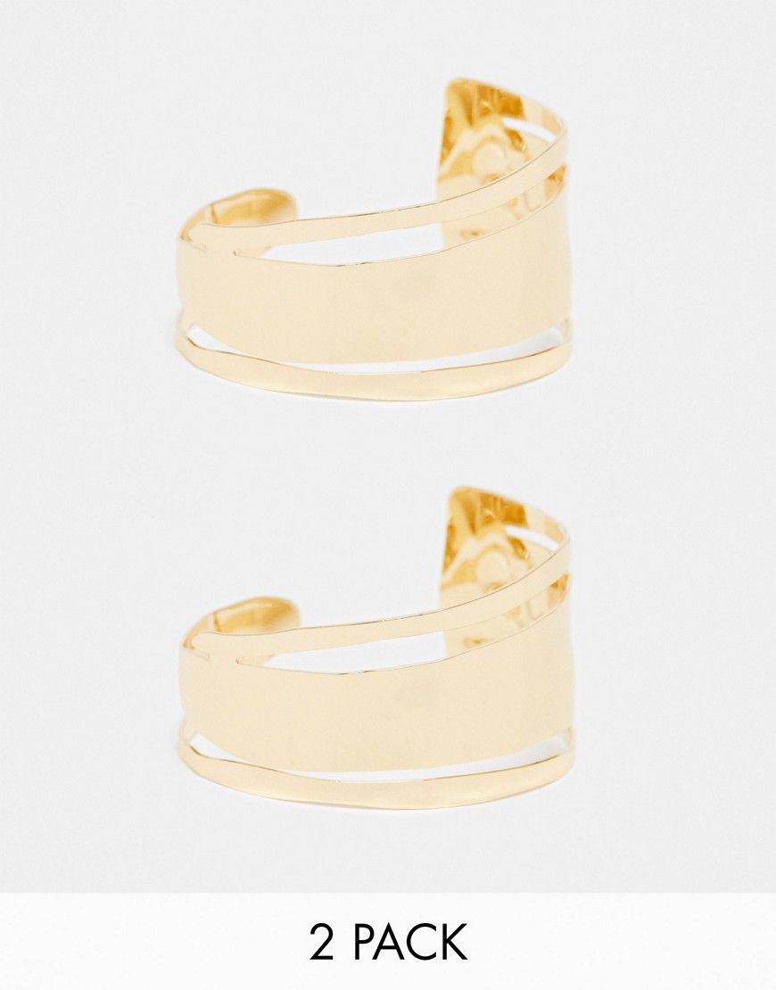 Confezione da 2 bracciali a fascia dorati con dettagli martellati - ASOS DESIGN - Modalova