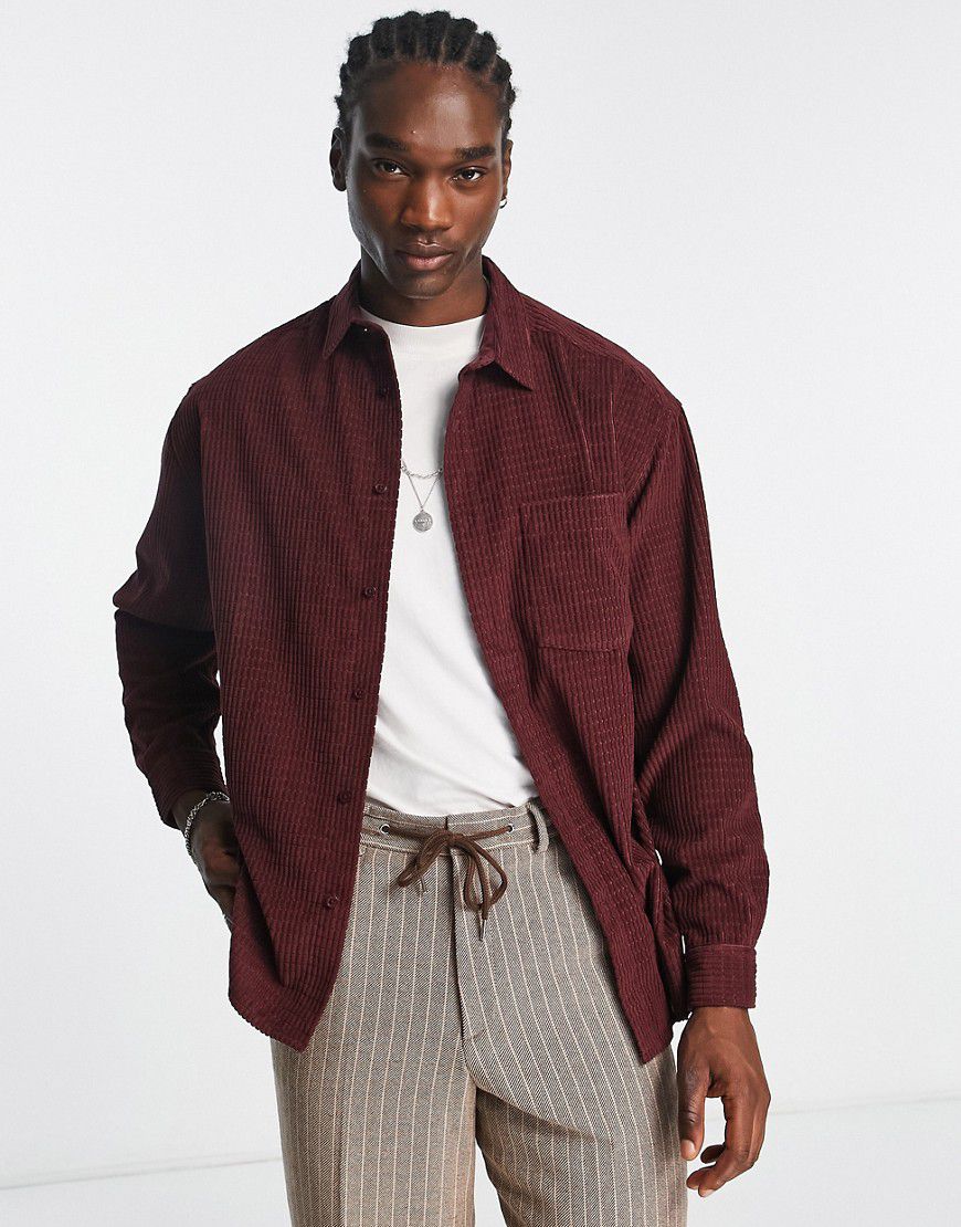 Camicia oversize squadrata color mora in velluto a coste testurizzato - ASOS DESIGN - Modalova