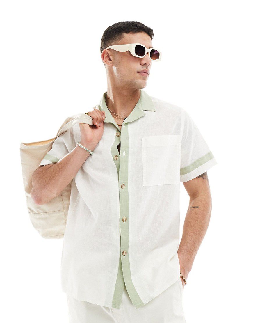 Camicia oversize squadrata in misto lino bianca con rever e profili a contrasto - ASOS DESIGN - Modalova