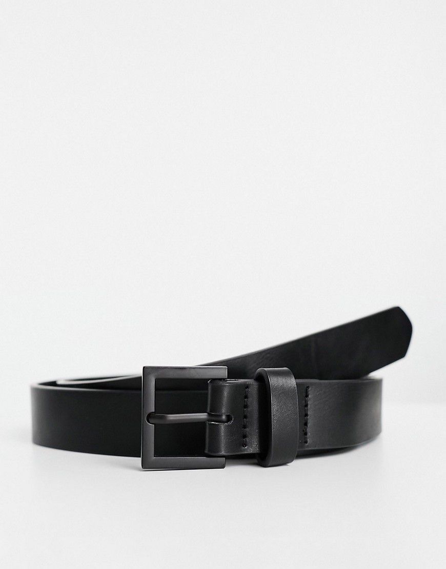 Cintura elegante in pelle sintetica nera skinny con fibbia nera opaca - ASOS DESIGN - Modalova