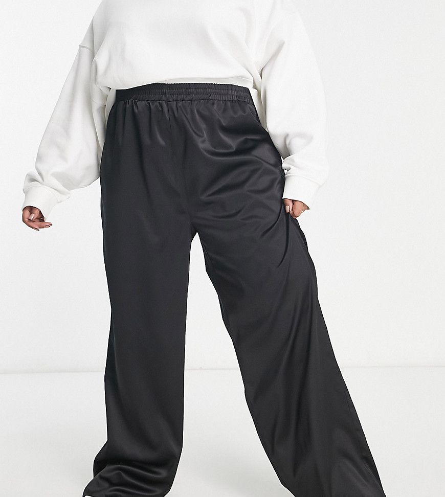 ASOS DESIGN Curve - Pantaloni in raso neri - ASOS Curve - Modalova