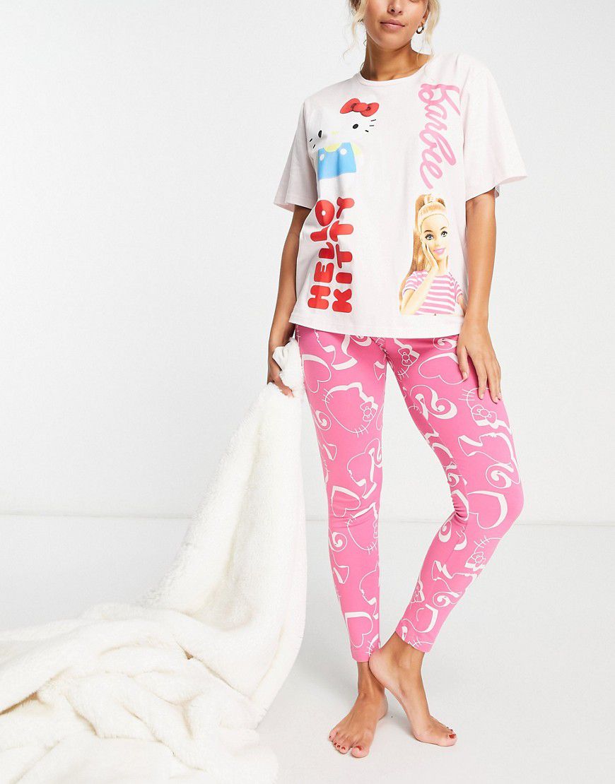 Barbie x Hello Kitty - Pigiama con T-shirt oversize e leggings - ASOS DESIGN - Modalova