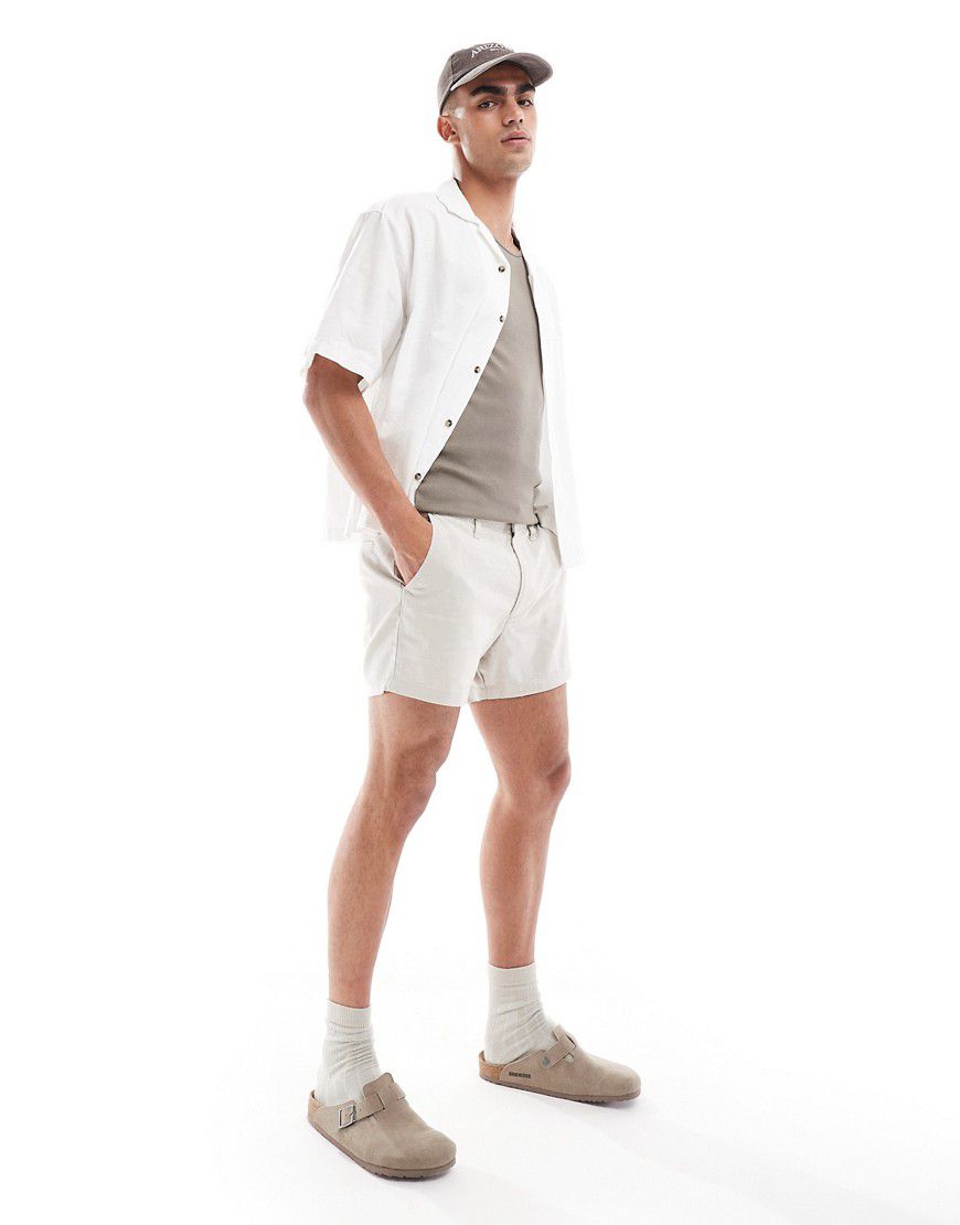 Pantaloncini taglio corto slim con vita fissa beige in lino - ASOS DESIGN - Modalova