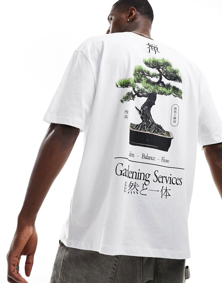 T-shirt oversize bianca con stampa di bonsai sul retro - ASOS DESIGN - Modalova