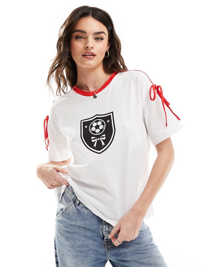 T-shirt sportiva bianca oversize con fiocchi - ASOS DESIGN - Modalova