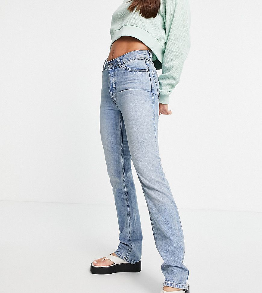 ASOS DESIGN Tall - Jeans premium dritti a vita medio alta lavaggio chiaro - MBLUE - ASOS Tall - Modalova