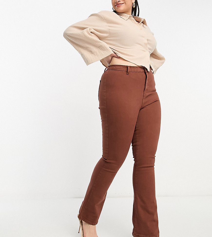 DTT Plus - Bianca - Jeans stile disco a vita alta color cioccolato a fondo ampio - Don't Think Twice - Modalova