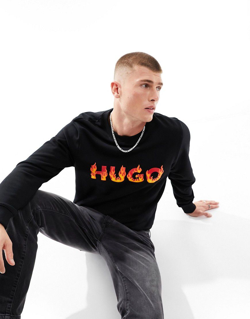 HUGO - Ditmo - Felpa nera con logo con fiamme - Hugo Red - Modalova