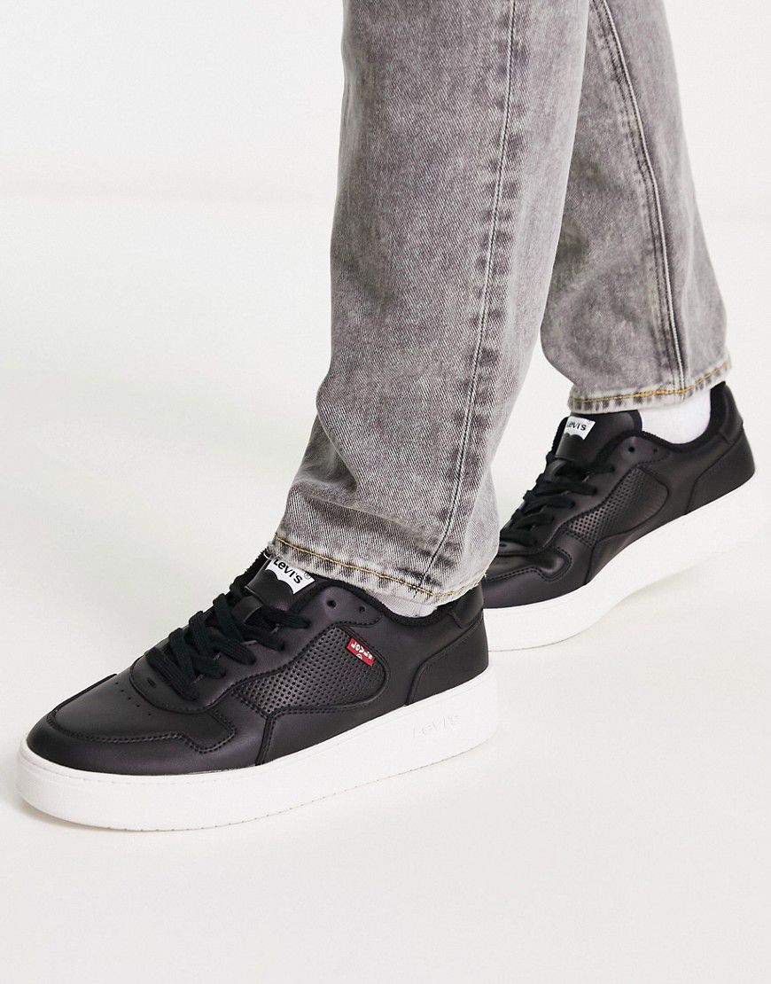 Glide - Sneakers in pelle nere con suola spessa ed etichetta rossa del logo - Levi's - Modalova