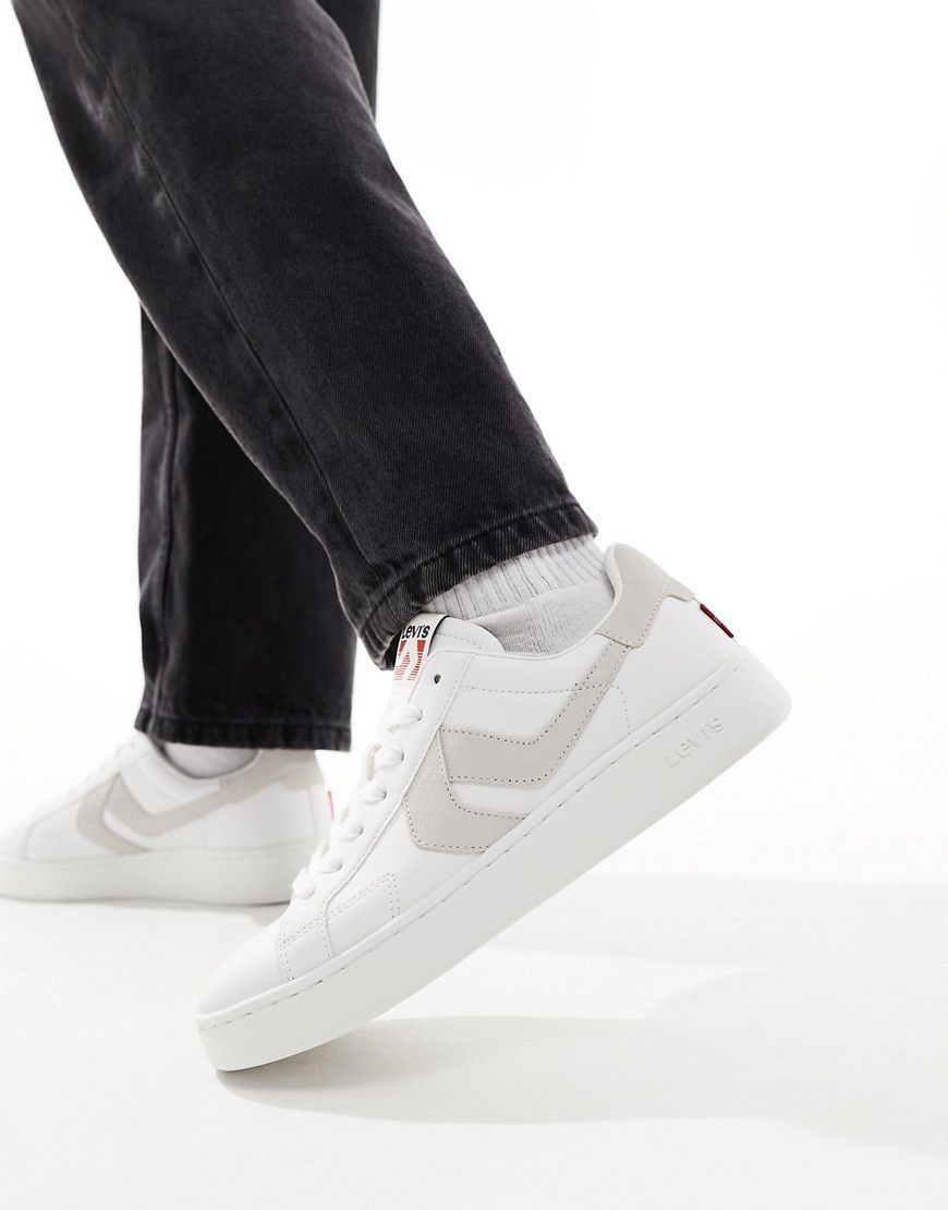 Swift - Sneakers in pelle bianche con linguetta logo sul retro crema scamosciato - Levi's - Modalova