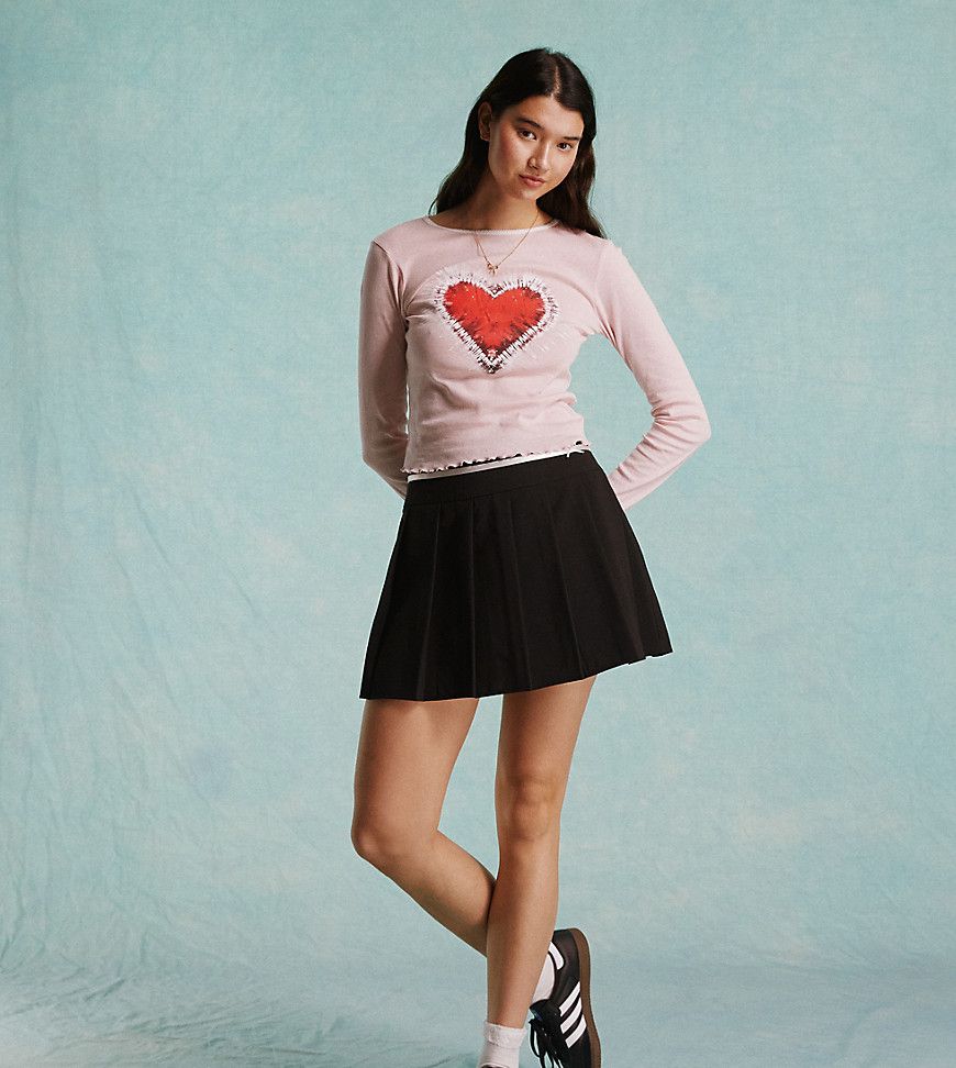 T-shirt a maniche lunghe con grafica con cuore - Miss Selfridge - Modalova