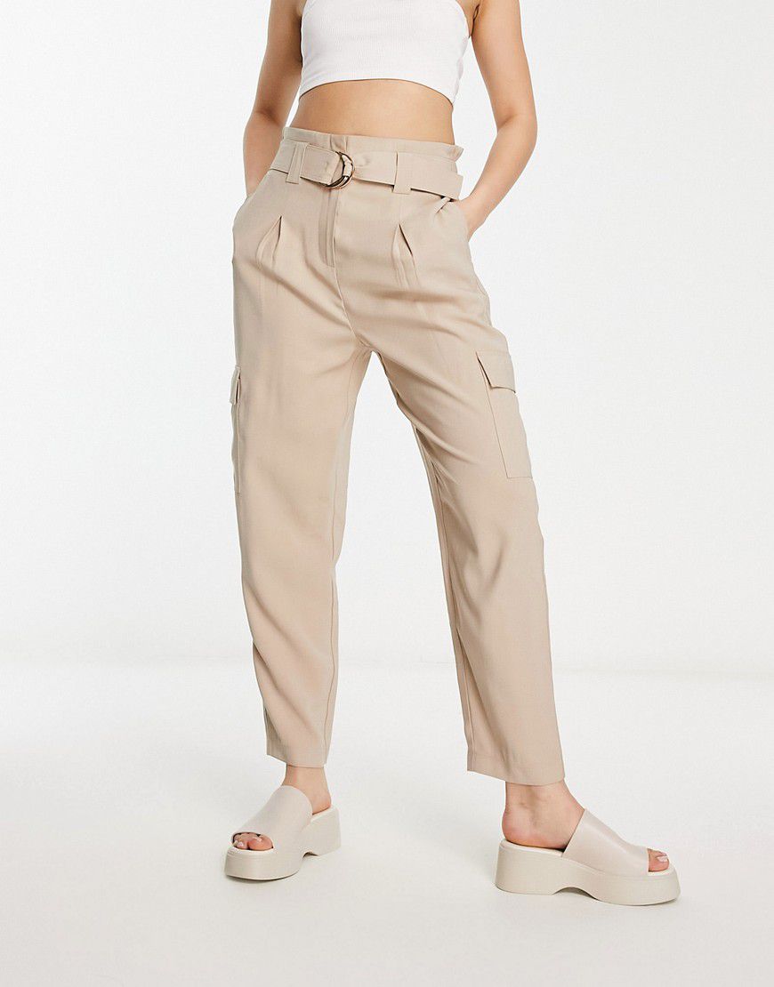 Pantaloni cargo con cintura color pietra - New Look - Modalova