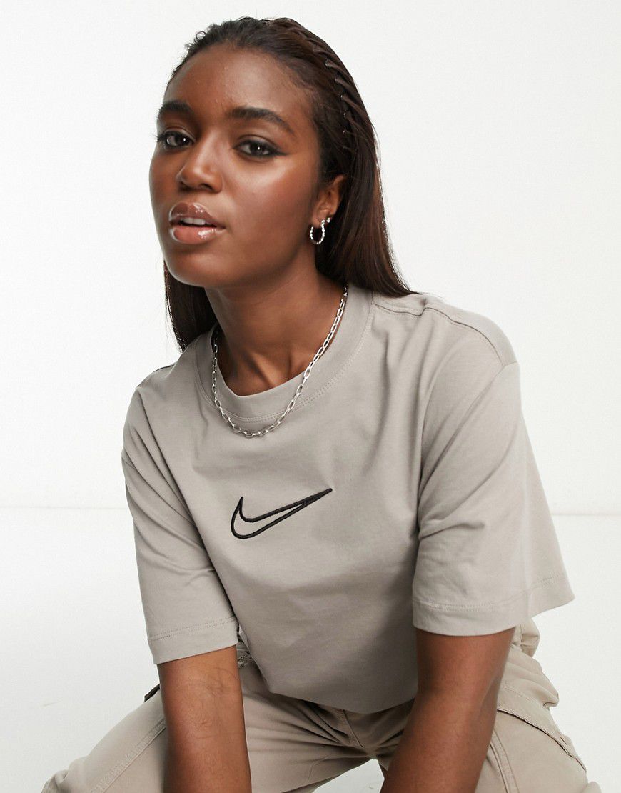 T-shirt con logo grigia - Nike - Modalova