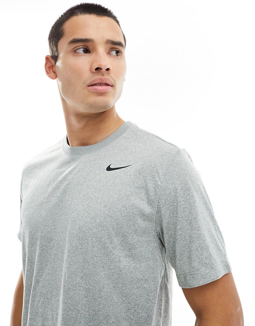 Reset Dri-FIT - T-shirt grigia - Nike Training - Modalova