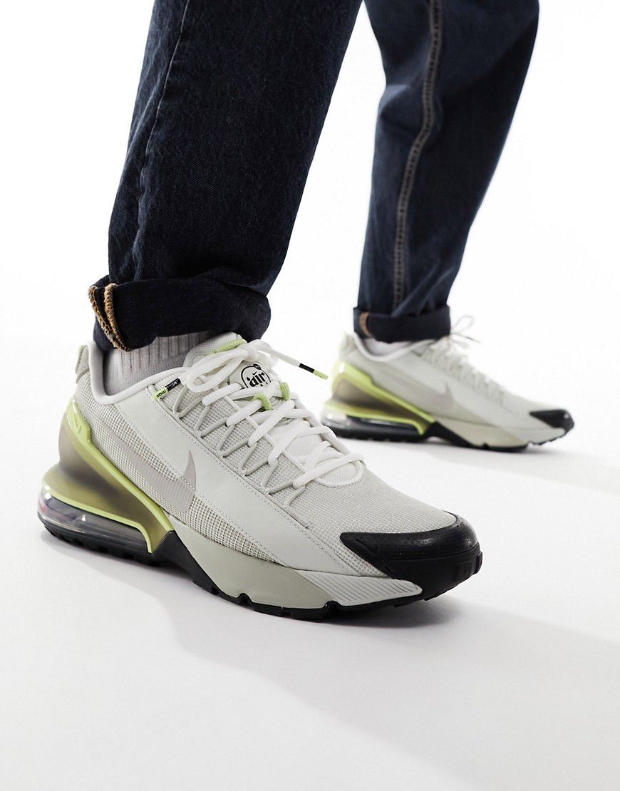 Air Max Pulse Roam - Sneakers color pietra e lime - Nike - Modalova