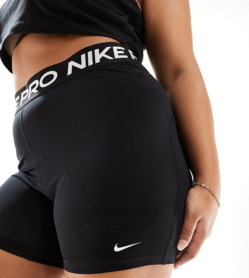 Nike Pro Training Plus - Pantaloncini neri - Nike Training - Modalova