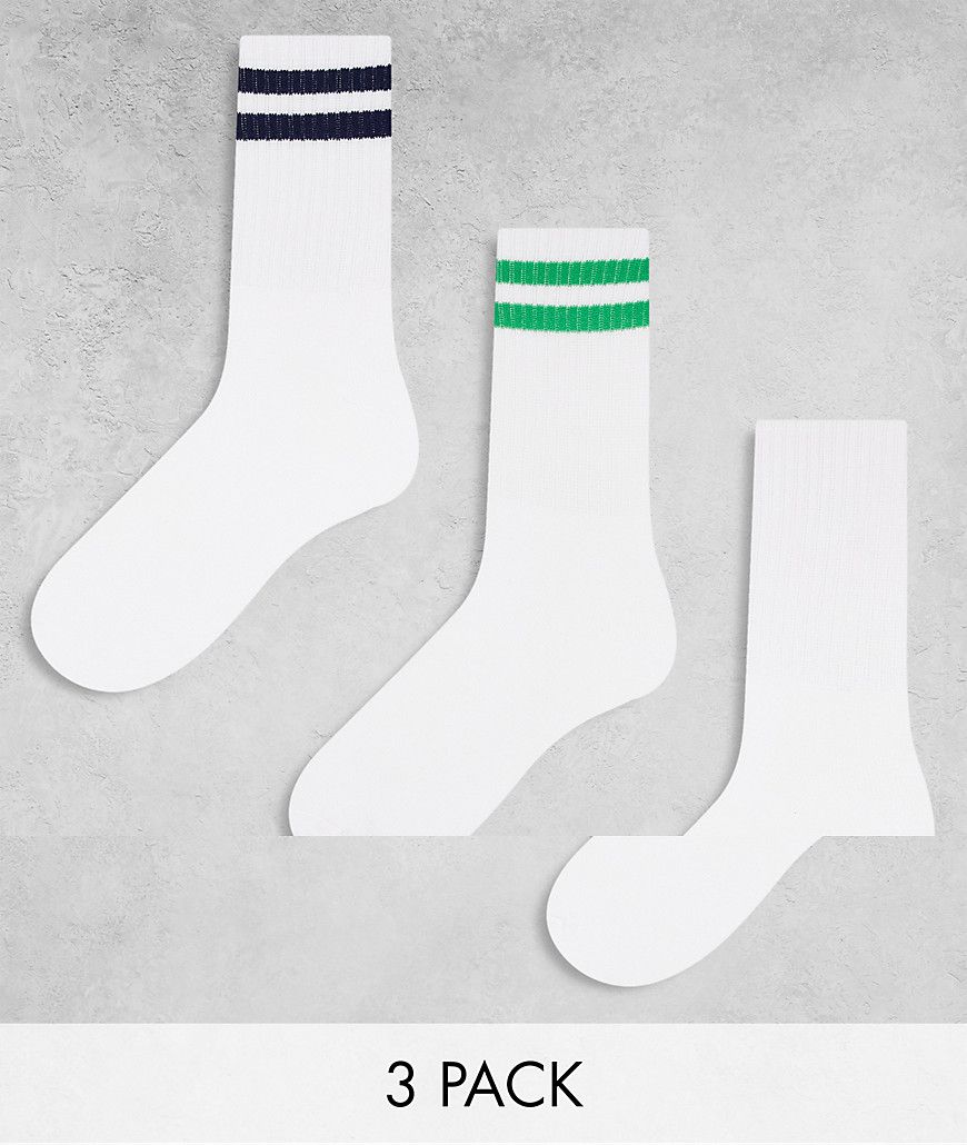 Sport Core - Confezione da 3 paia di calzini bianchi e con righe verdi e blu navy - Pieces - Modalova