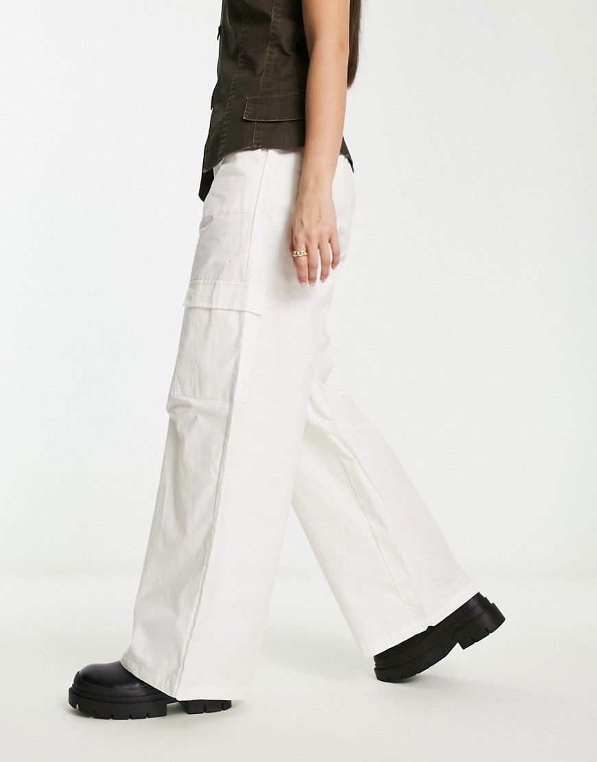 Pantaloni cargo a fondo ampio bianchi - Rebellious Fashion - Modalova
