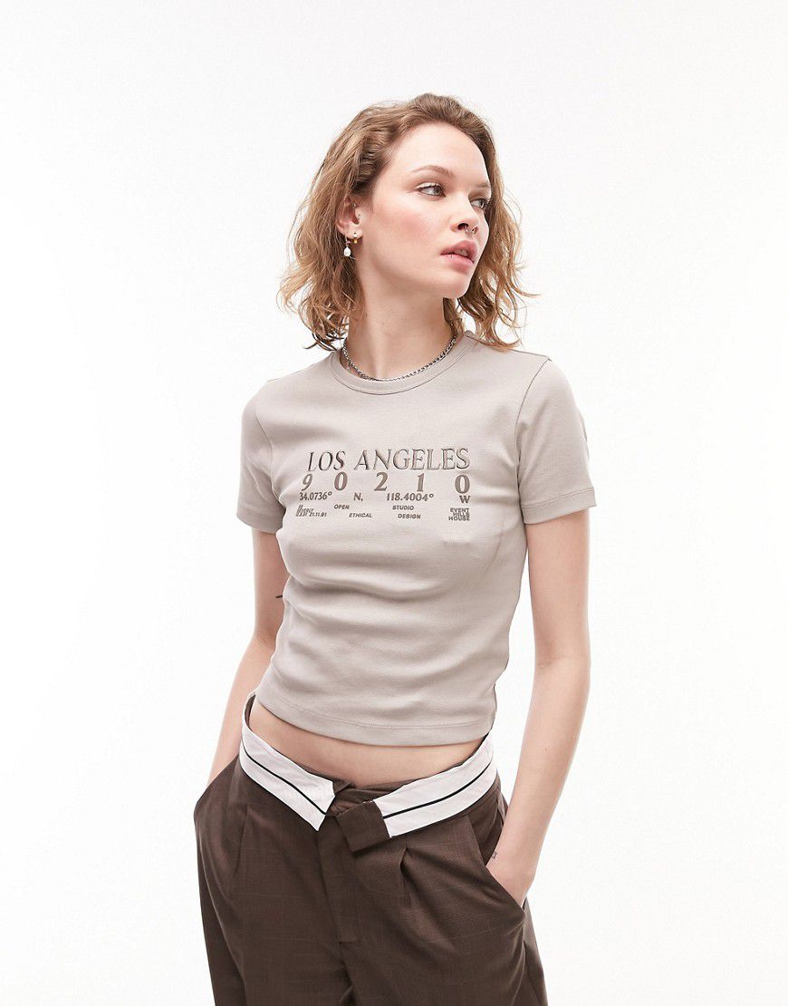 T-shirt a maniche corte color pietra con grafica ricamata - Topshop - Modalova