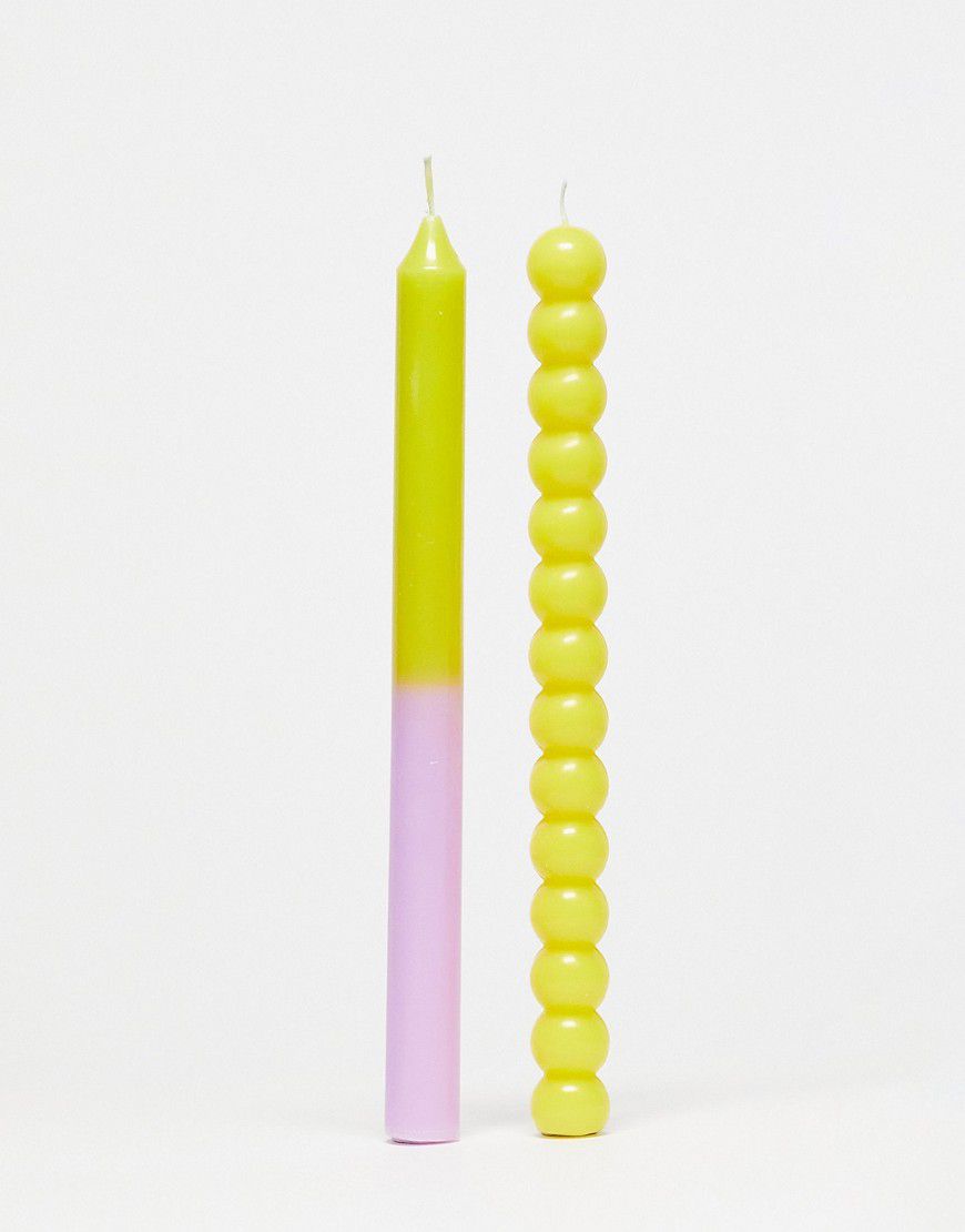 Confezione da 2 candele a colonna lime e lilla - TYPO - Modalova