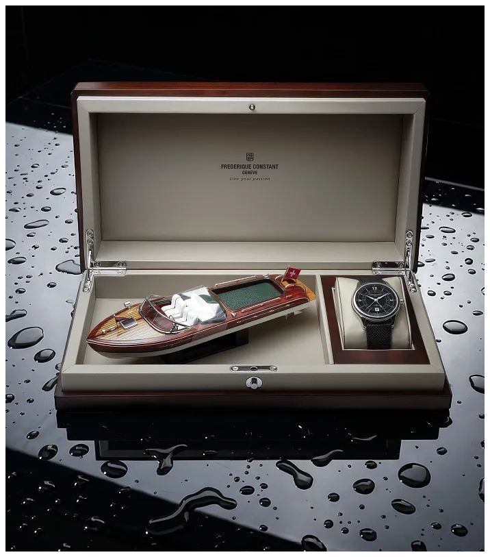 FC-350RN5B6 Classics Runabout Automatic Watch - Frederique Constant - Modalova