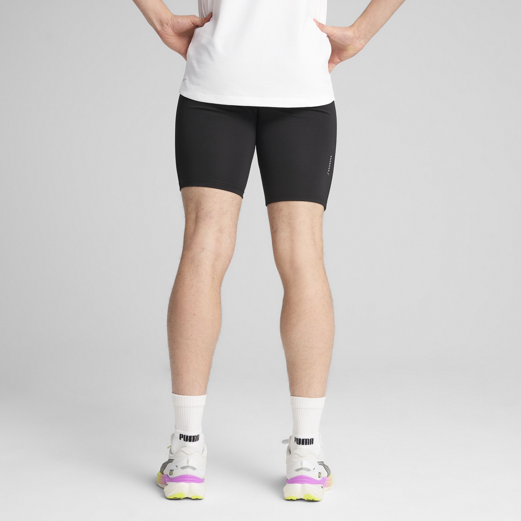 RUN FOUNDATION 8" Short Tights Men in | Size Large - PUMA - Modalova
