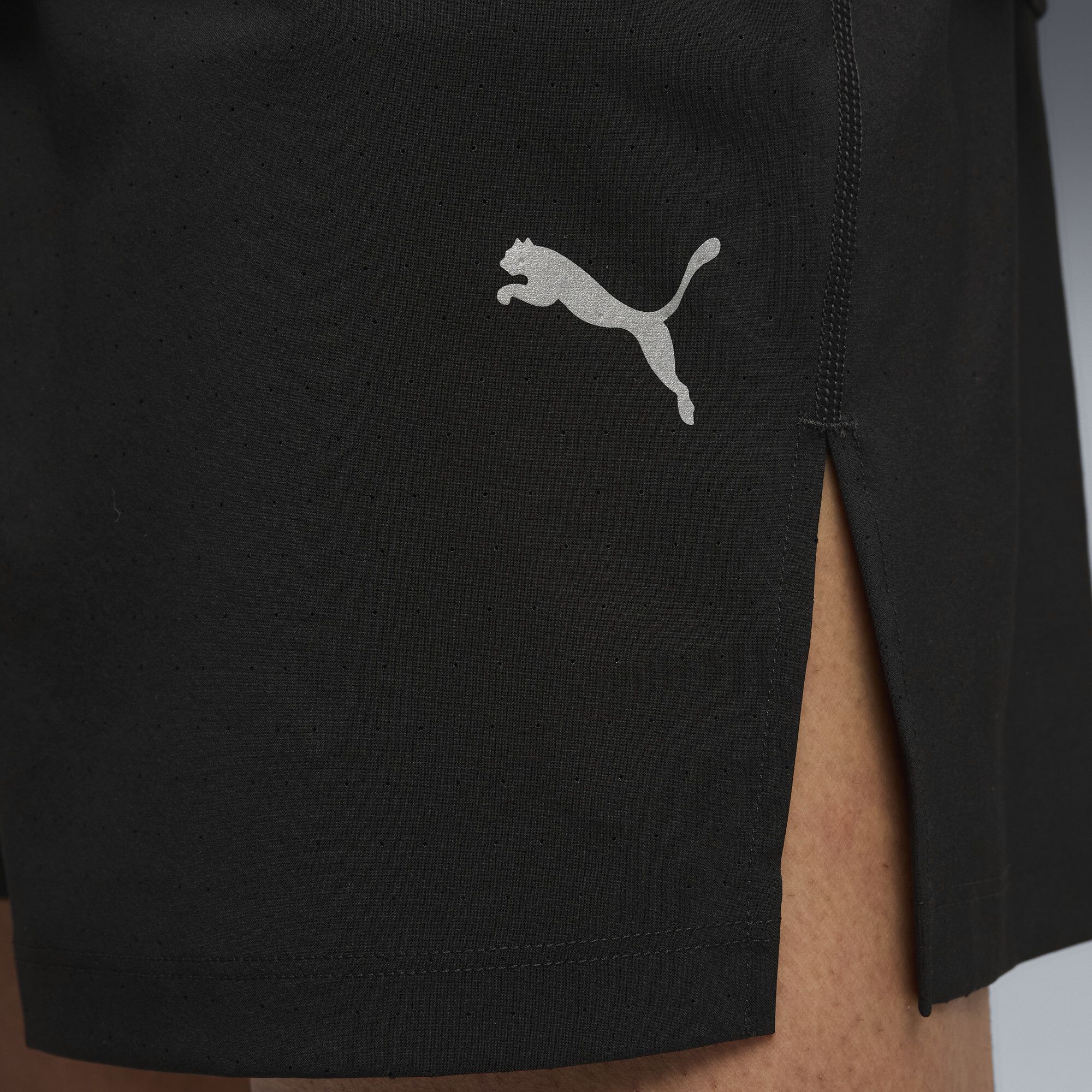 Shorts da running Dreamrun dryCELL 5" da uomo, Abbigliamento, Nero, S - PUMA - Modalova